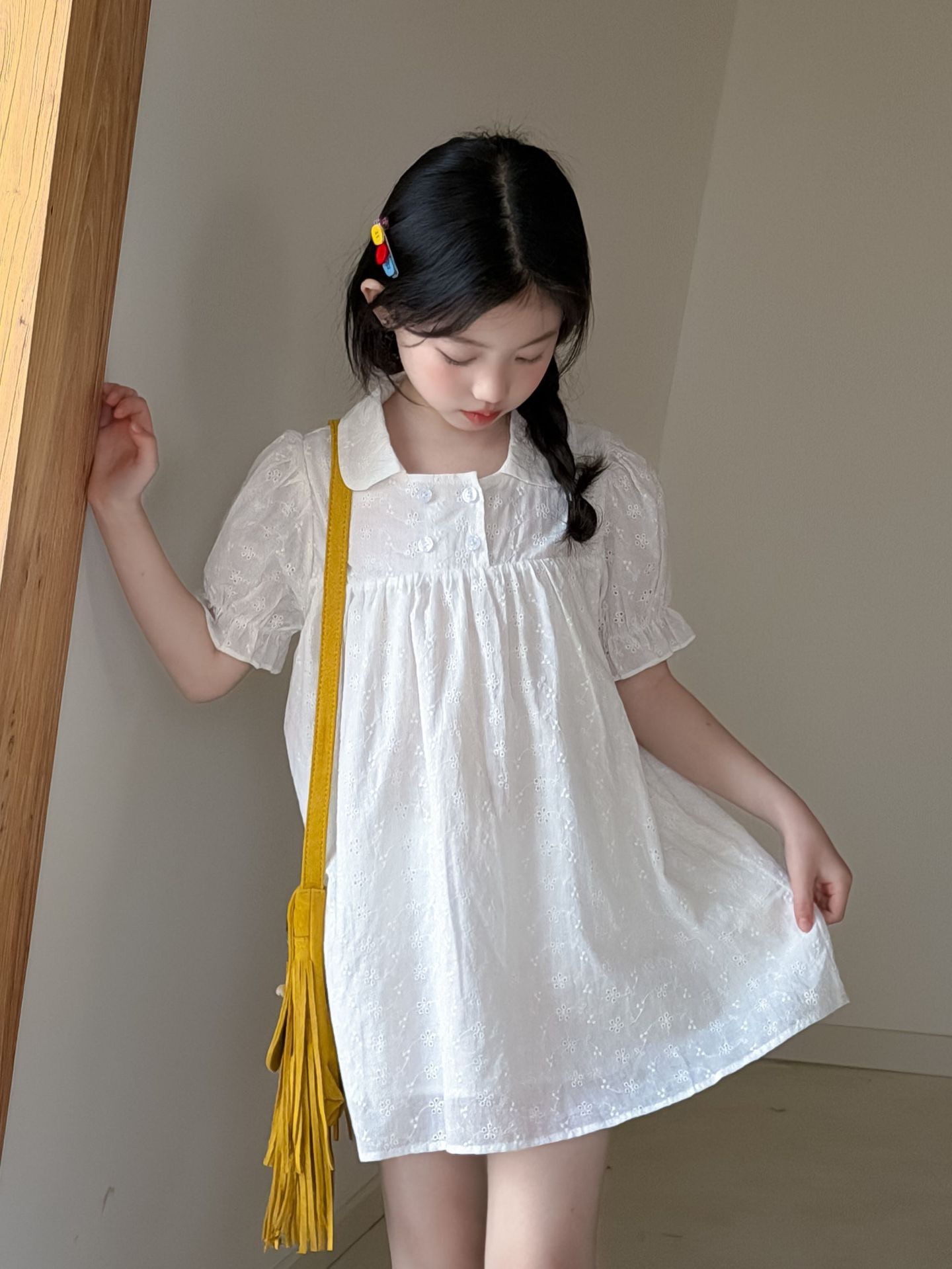 清新白泡泡袖洋裝