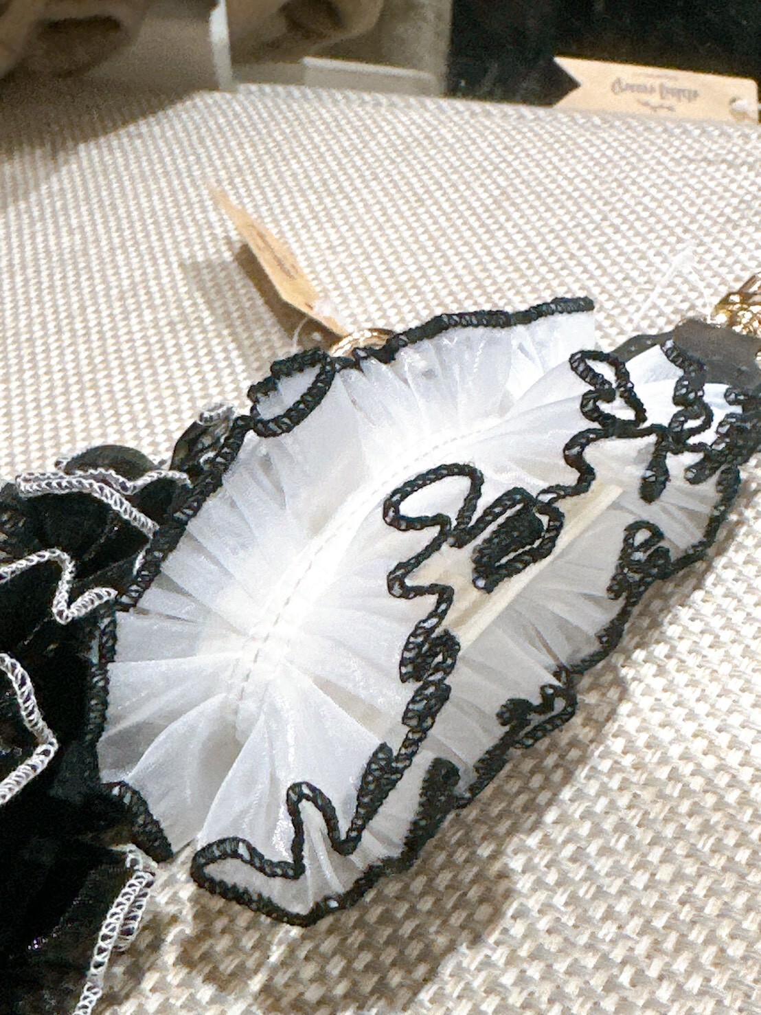 0312限時品牌快閃。捲邊透紗手機掛繩 (兩色)