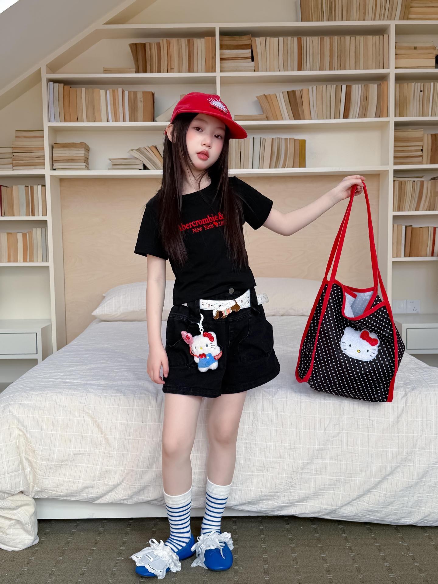 甜酷風斜紋黑色短褲