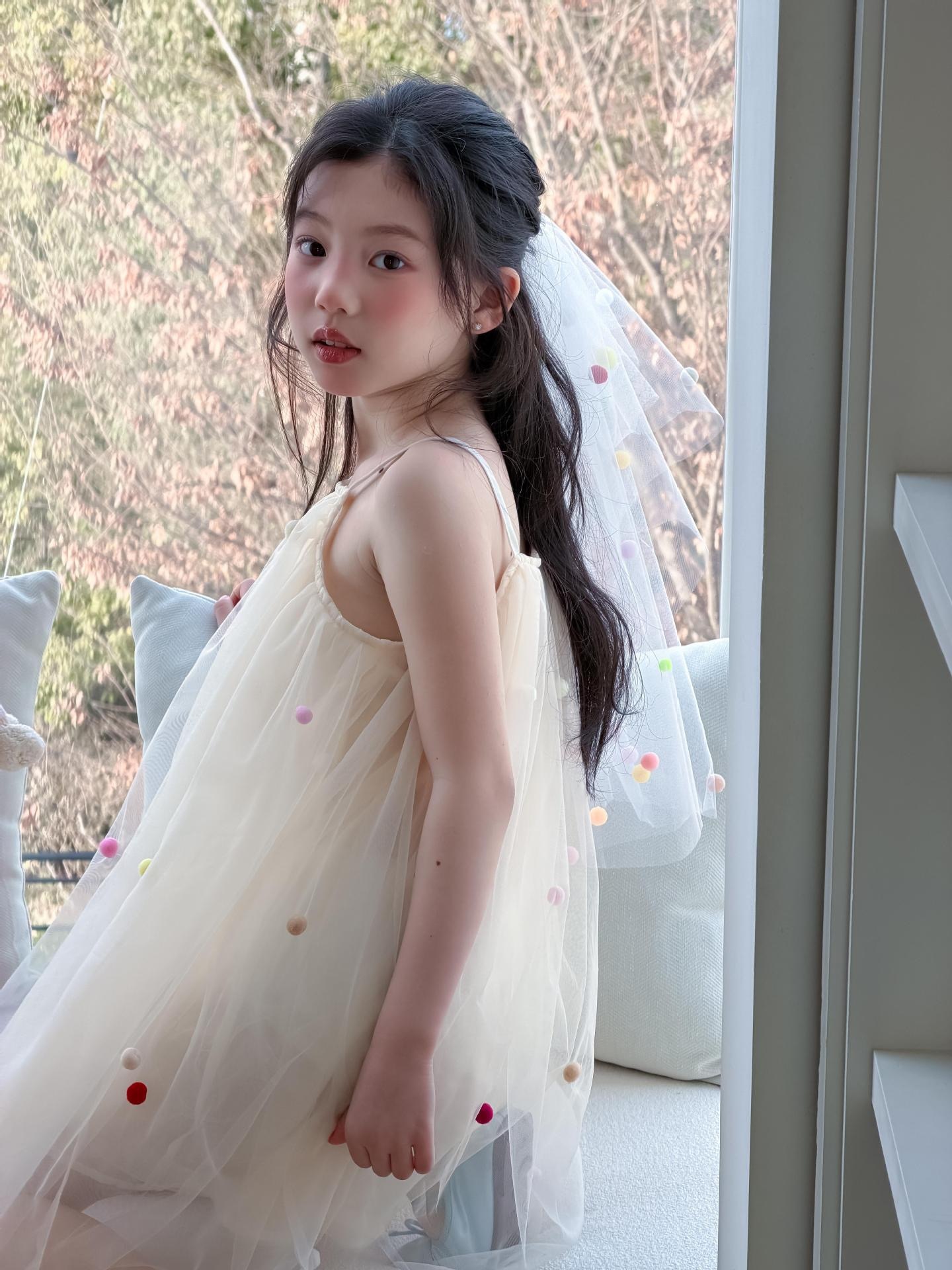 彩色糖果粒紗裙洋裝