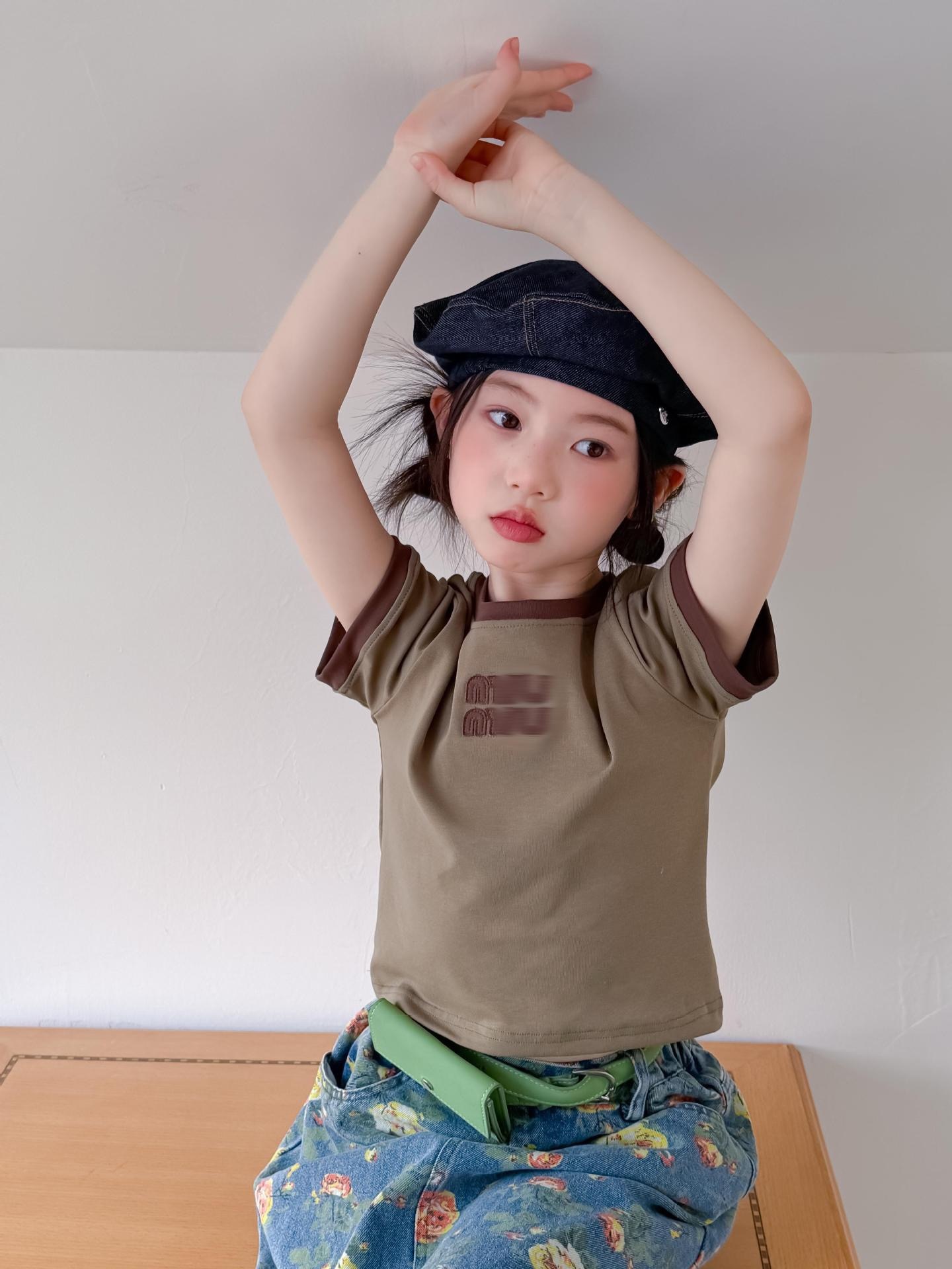 兩色合身miu感上衣