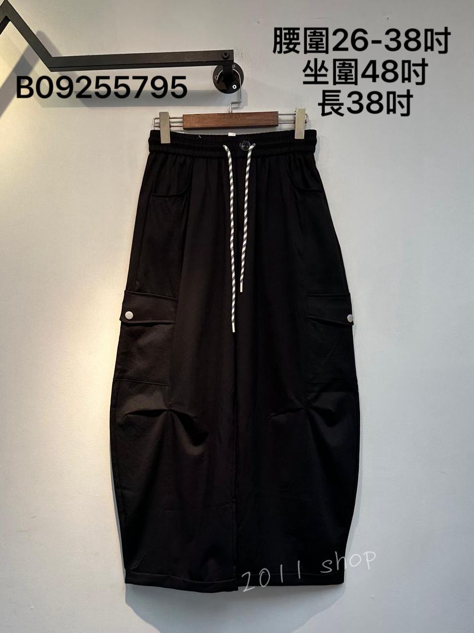 特色褲帶扯布料工裝褲  腰圍26-38吋  坐圍48吋 長38吋  B09255795