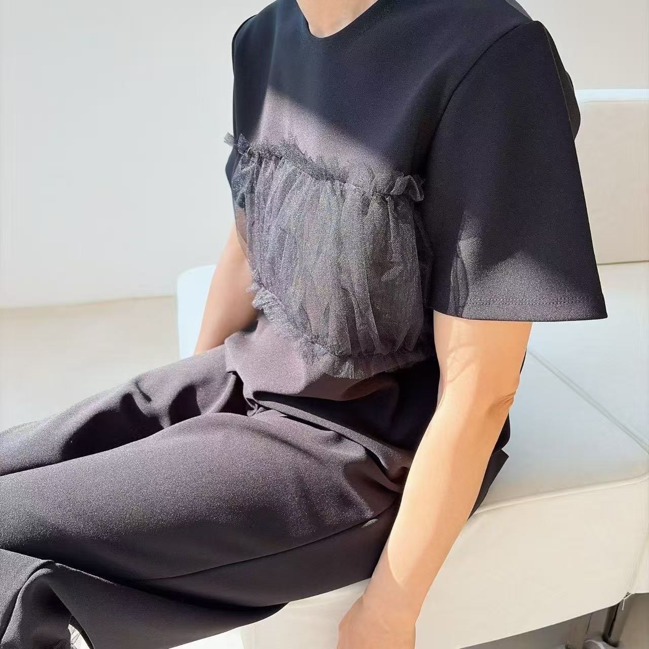 561 圓領拼接蕾絲純色短袖T