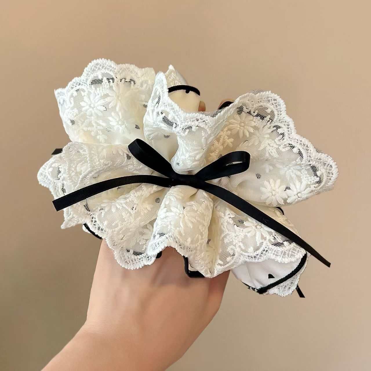 [2 FOR RM10] Lace Polka Dot Scrunchie