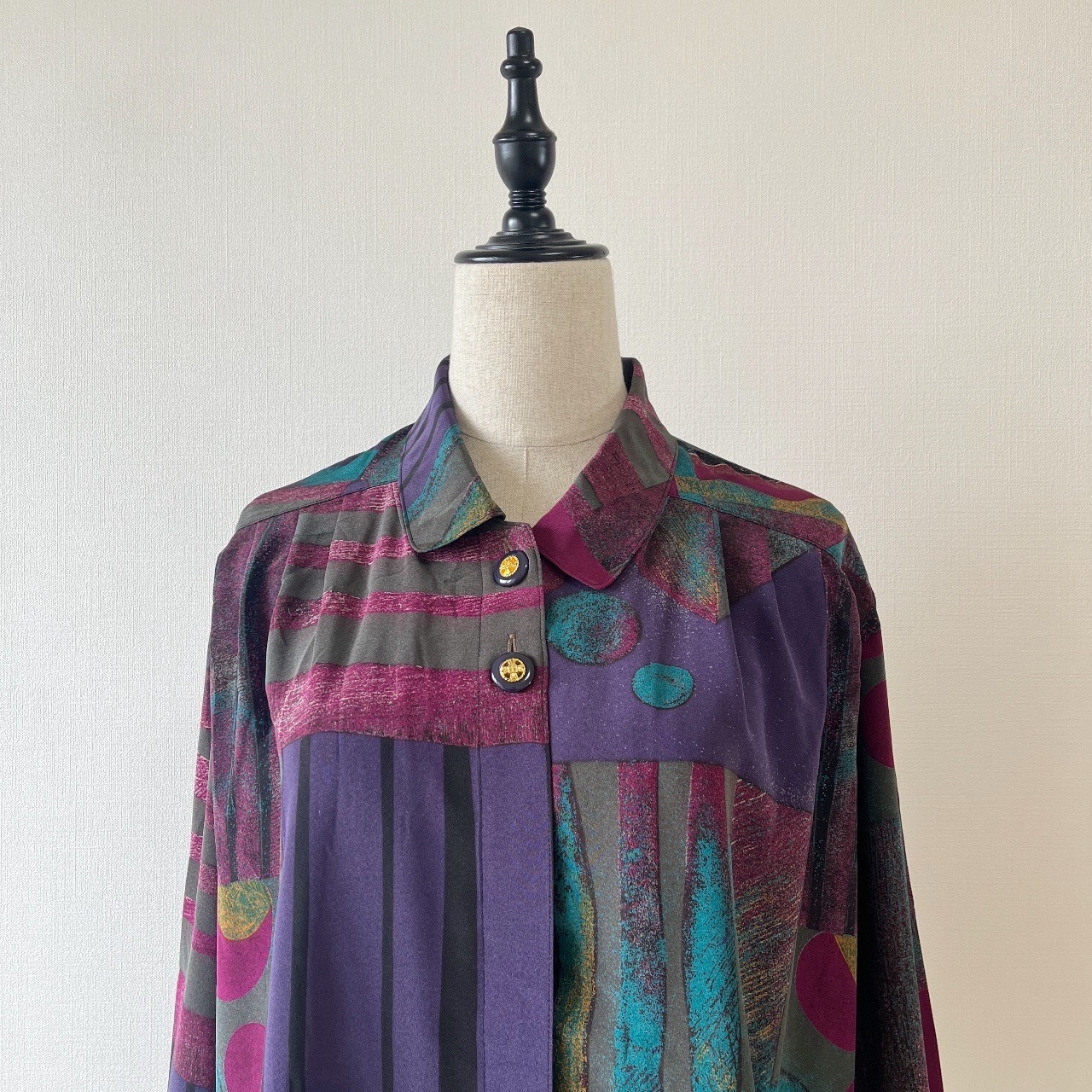 日本製紫色藝術風幾何圖案古著上衣