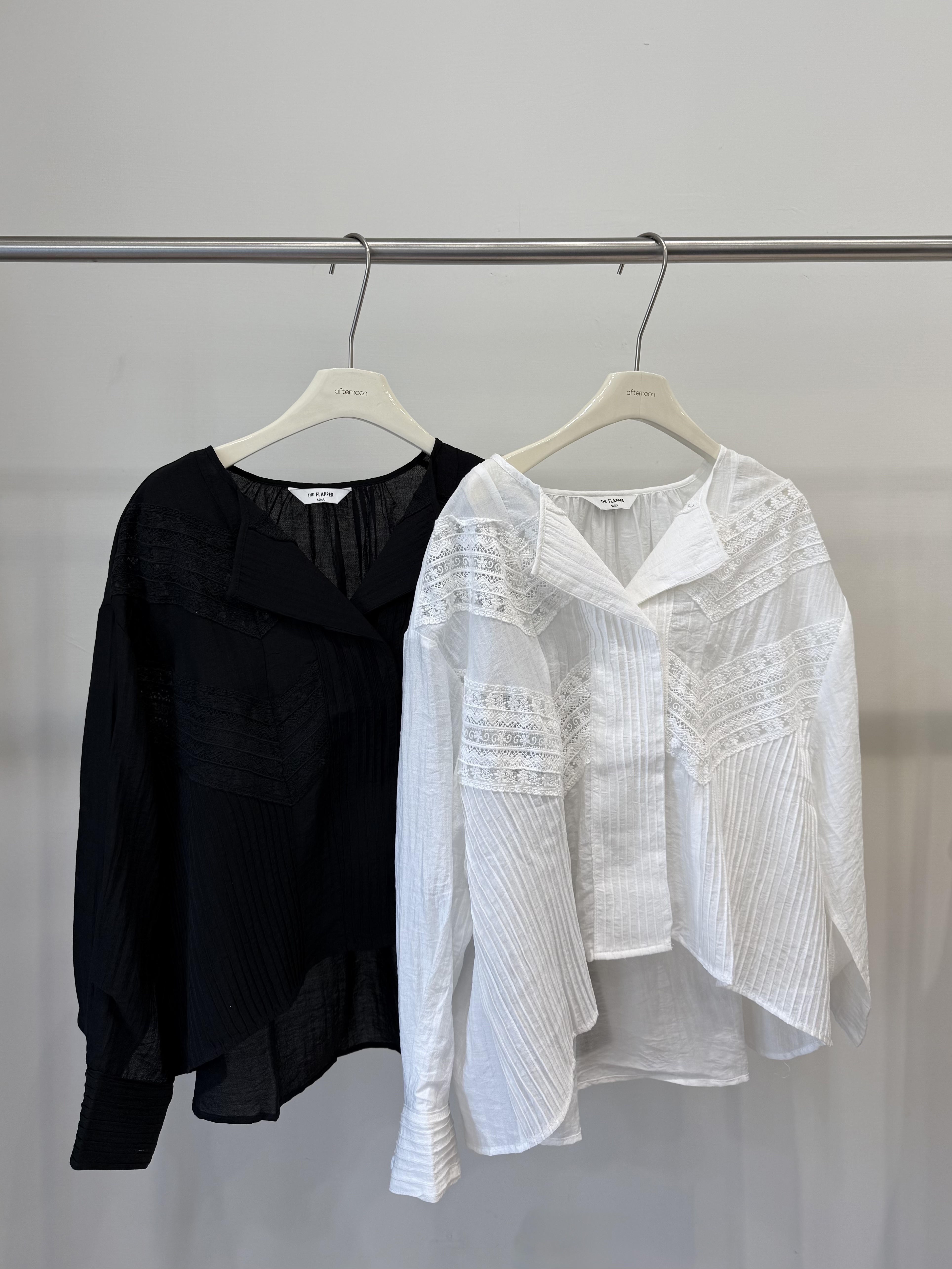 800 正韓蕾絲刺繡落肩苧麻襯衫