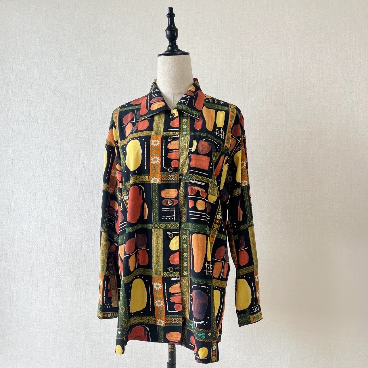 黑色幾何拼格圖案古著上衣