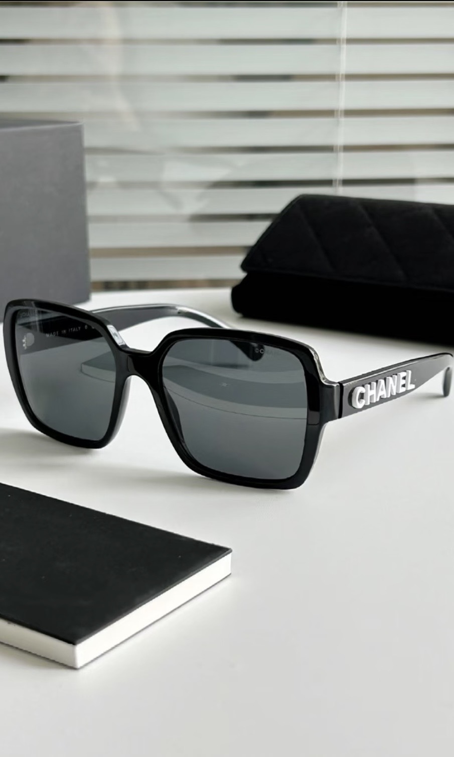 Chanel 方形太陽眼鏡 灰色鏡片