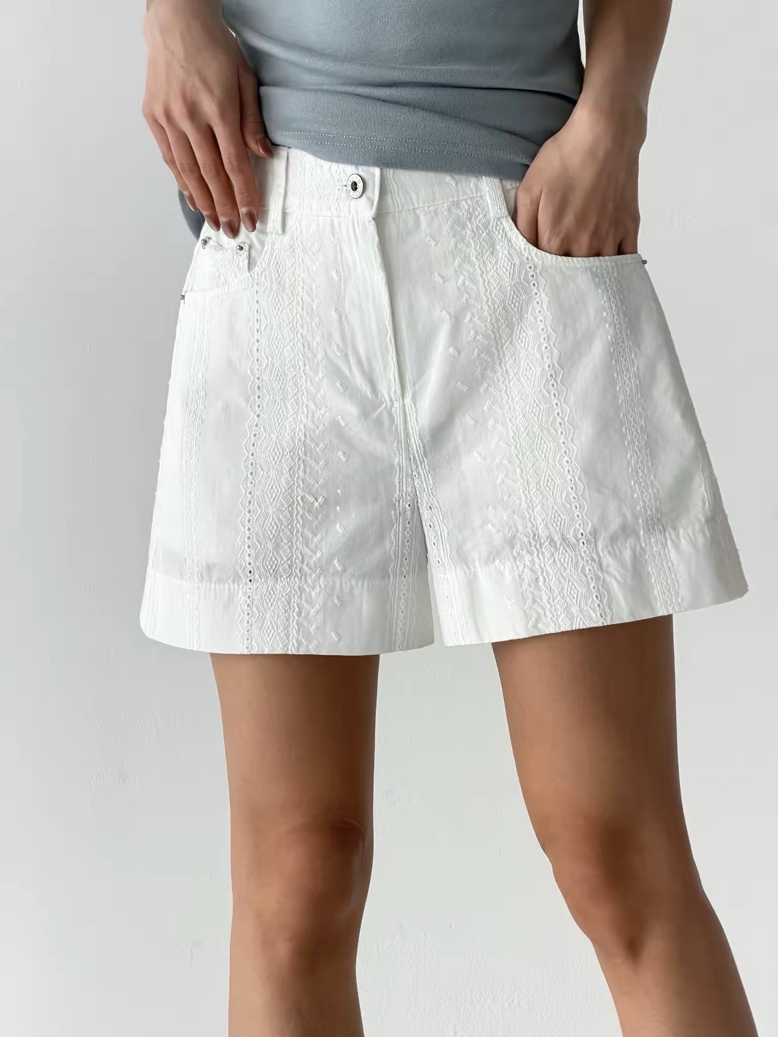 938 正韓蕾絲刺繡短褲