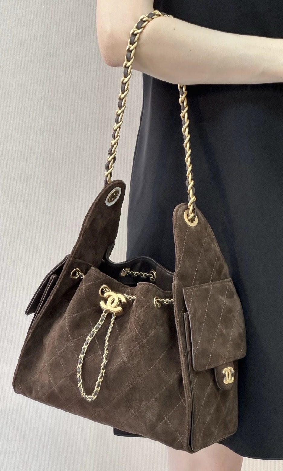 Chanel 25 Mini Hobo 啡色(麂皮)