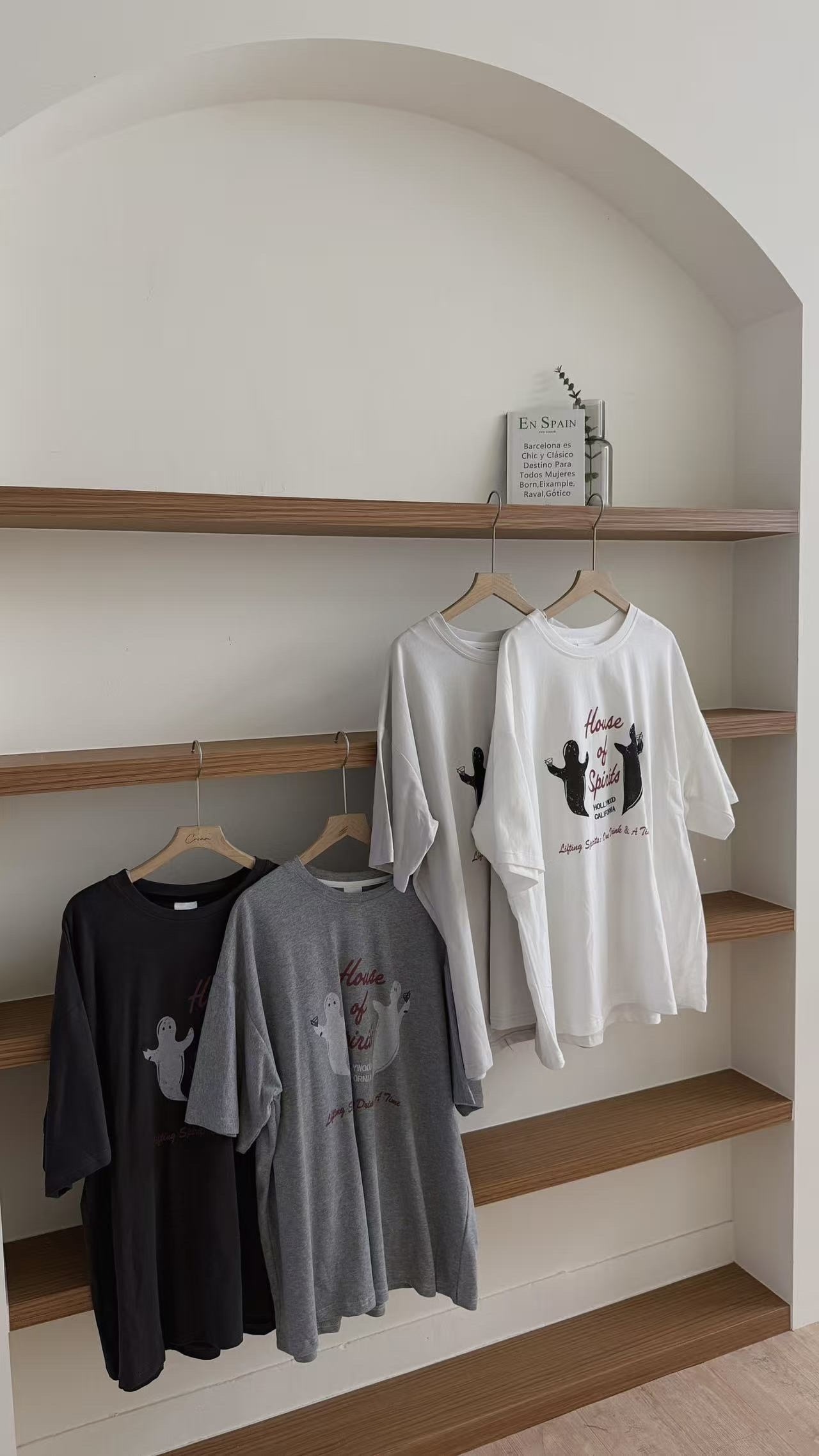 666 可愛幽靈磨毛大T