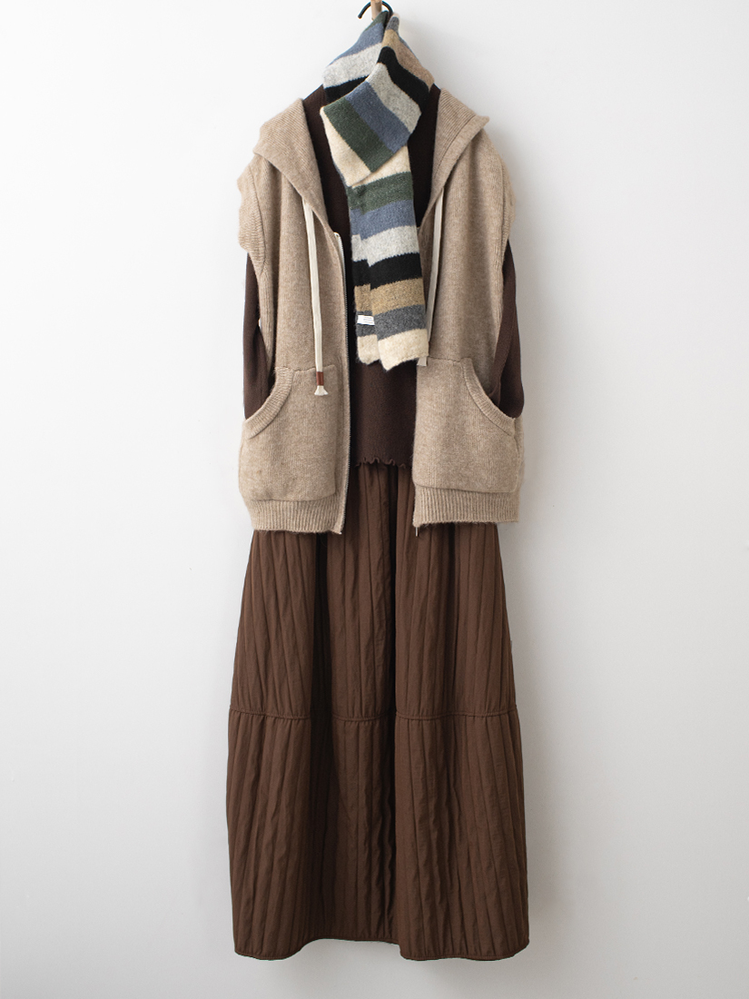 連帽針織背心羅紋針織上衣壓縐花苞感長裙組合