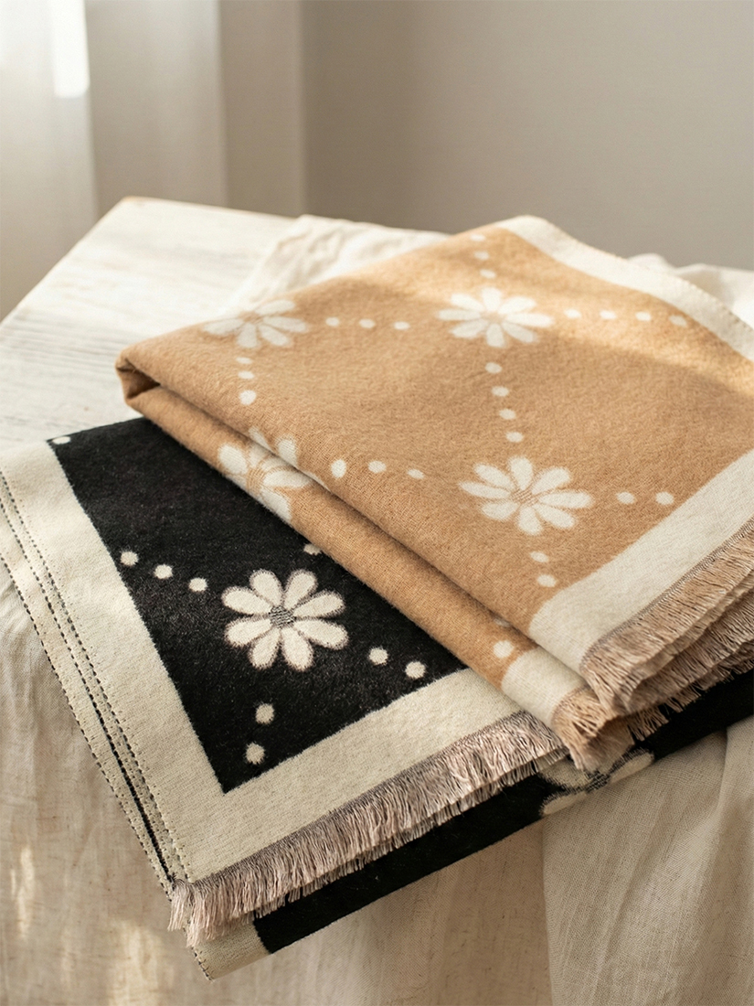 法式小雛菊緹花法蘭絨輕暖大披肩