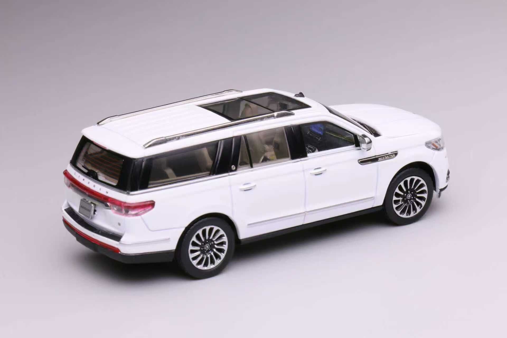預訂:1/64 WTX Lincoln Navigator White (WTXLNW )