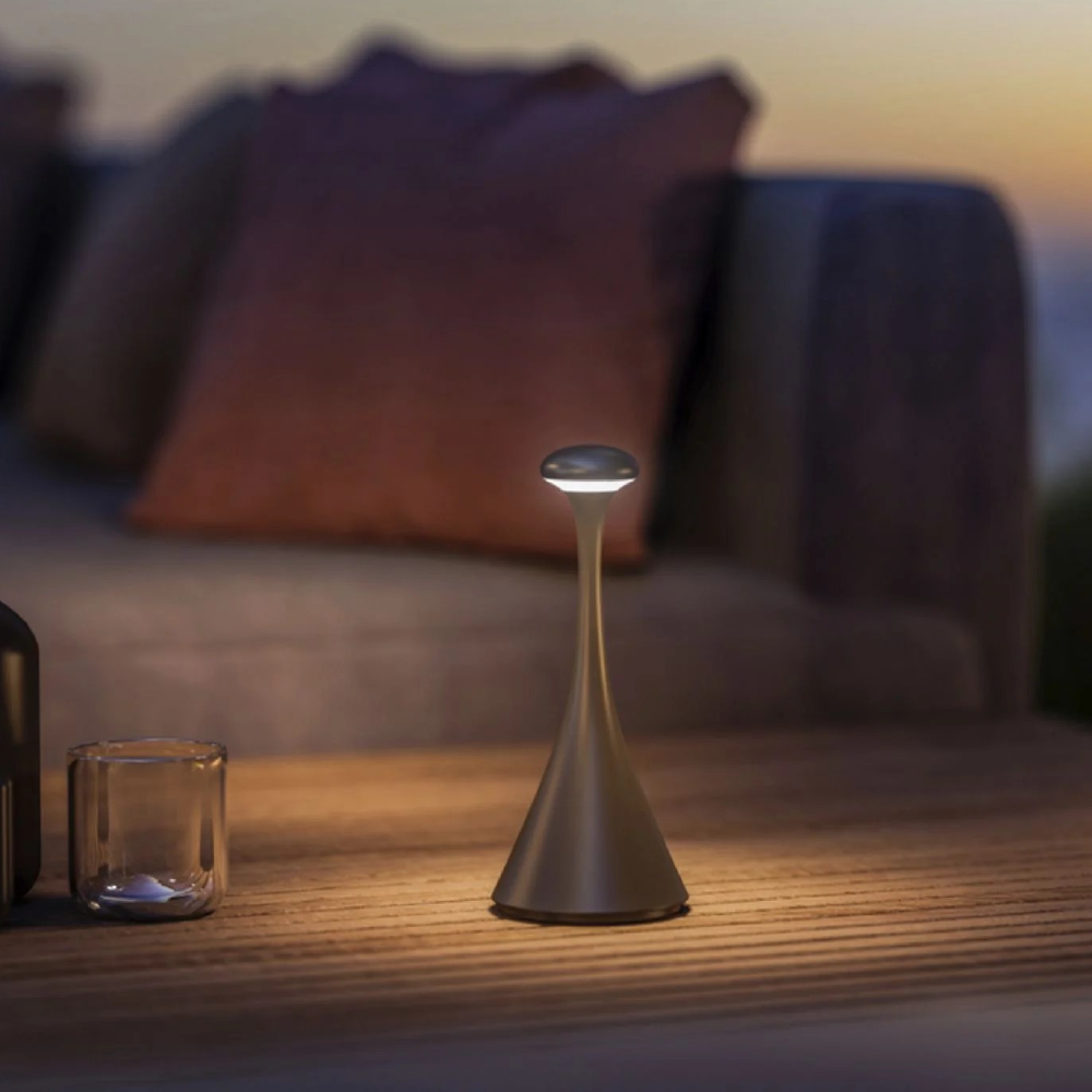 義大利UBIQUA-Pinup 時尚俐落風|無線 桌燈-小款