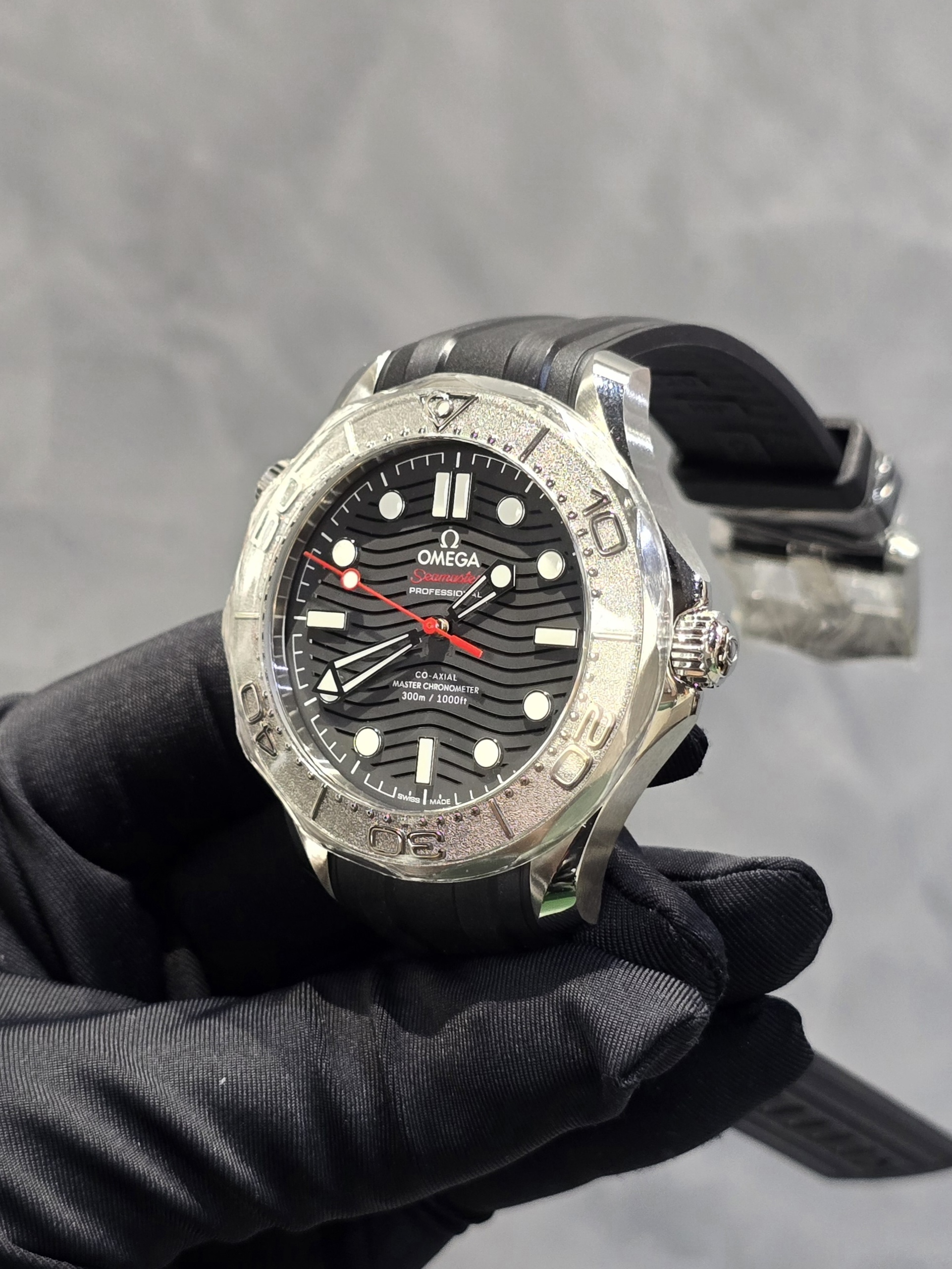 DISCONTINUED BRAND NEW OMEGA  210.32.42.20.01.002 SEAMASTER 300M Nekton Edition BLACK DIAL STEEL RUBBER STRAP 42MM 21032422001002