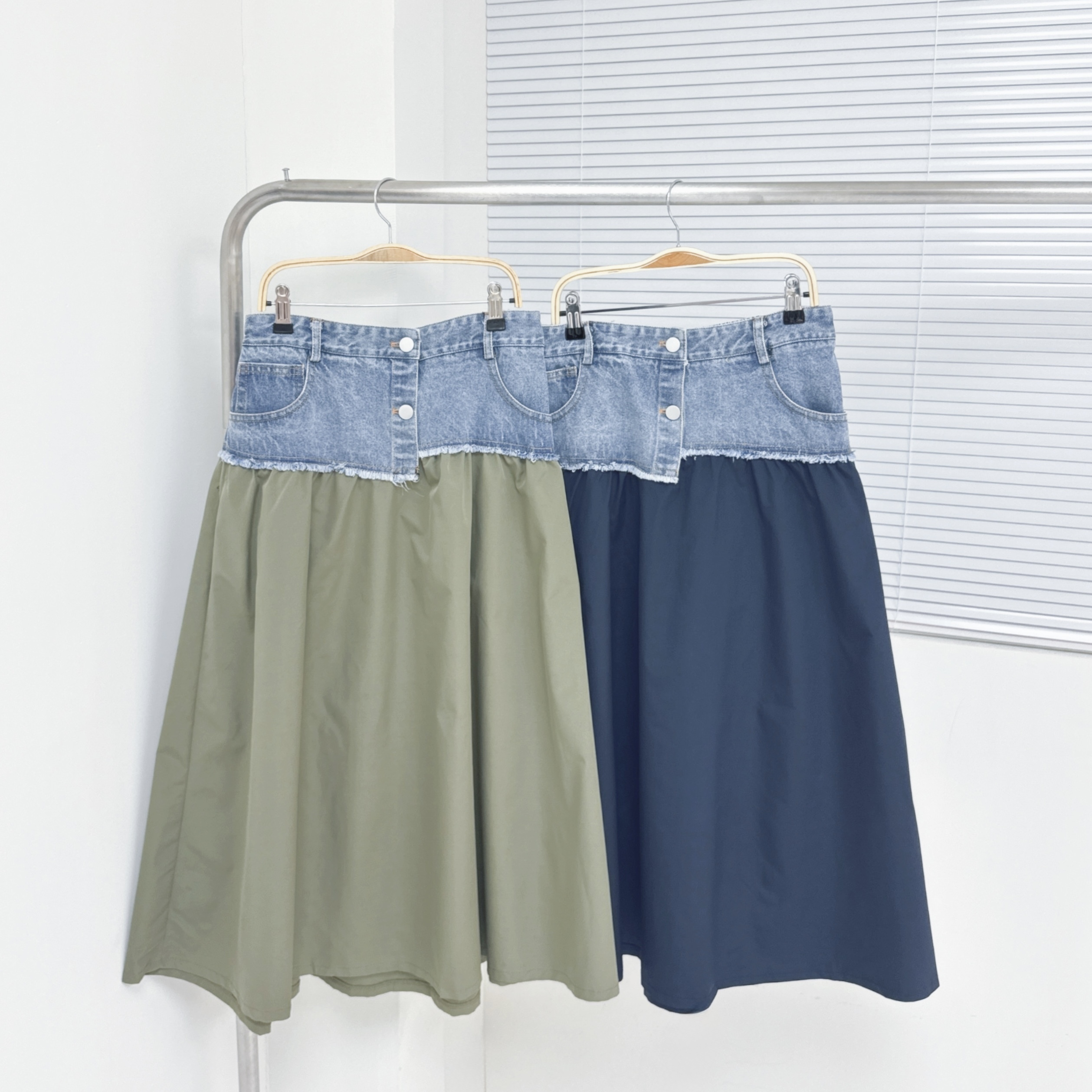 【廠家制】牛仔拼風衣料半裙 (A29-A30)