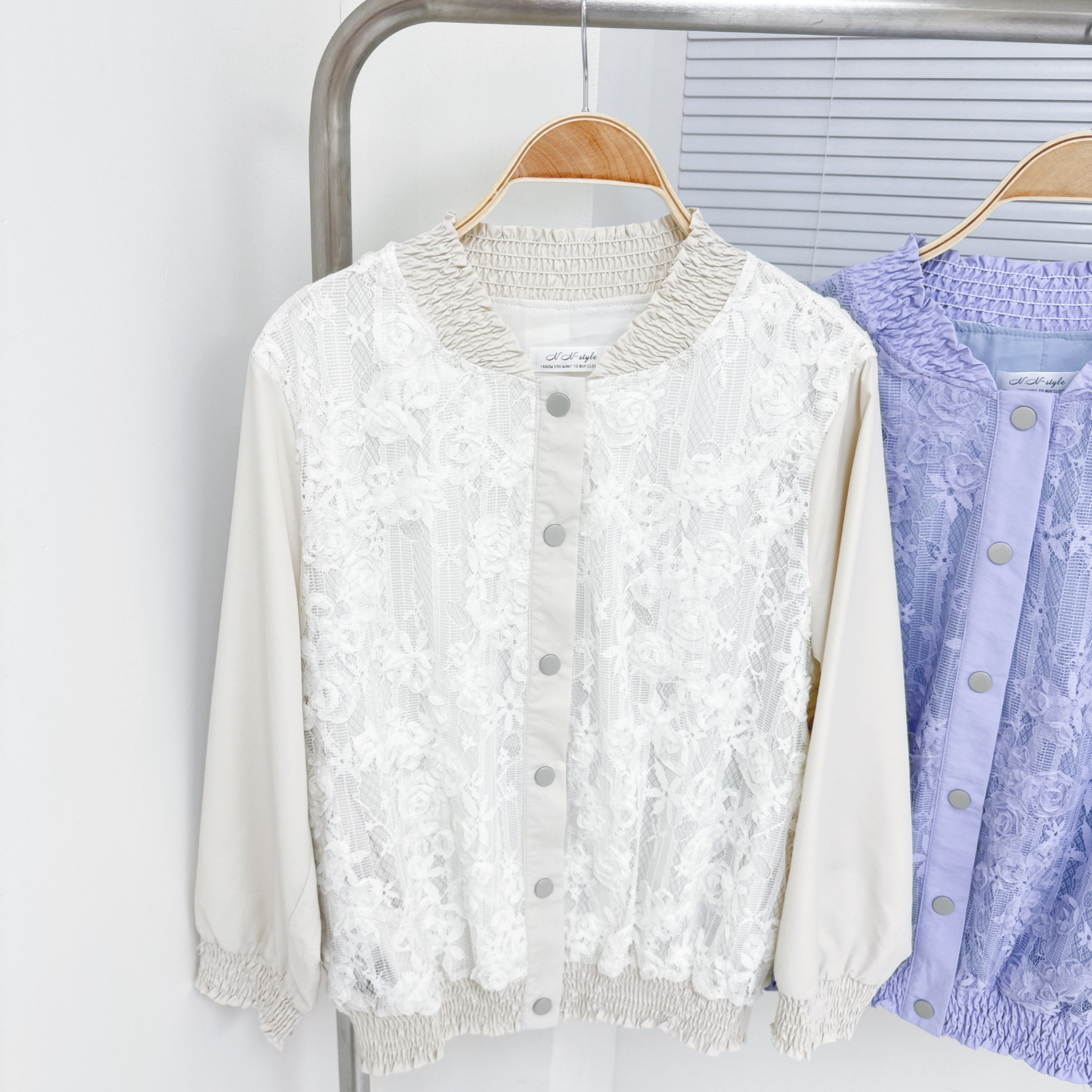 【廠家制】橡筋腳通花啪鈕外套 (A19-A21)