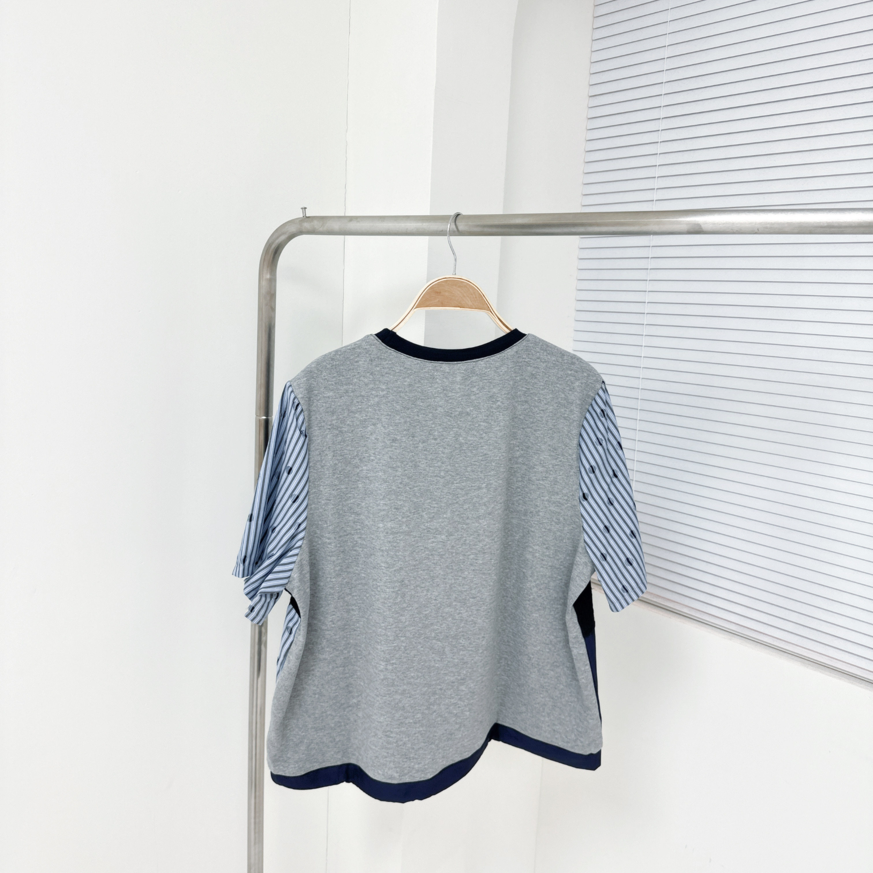 【廠家制】Ruffle拼通花布點點短袖TOP (A3-A4)