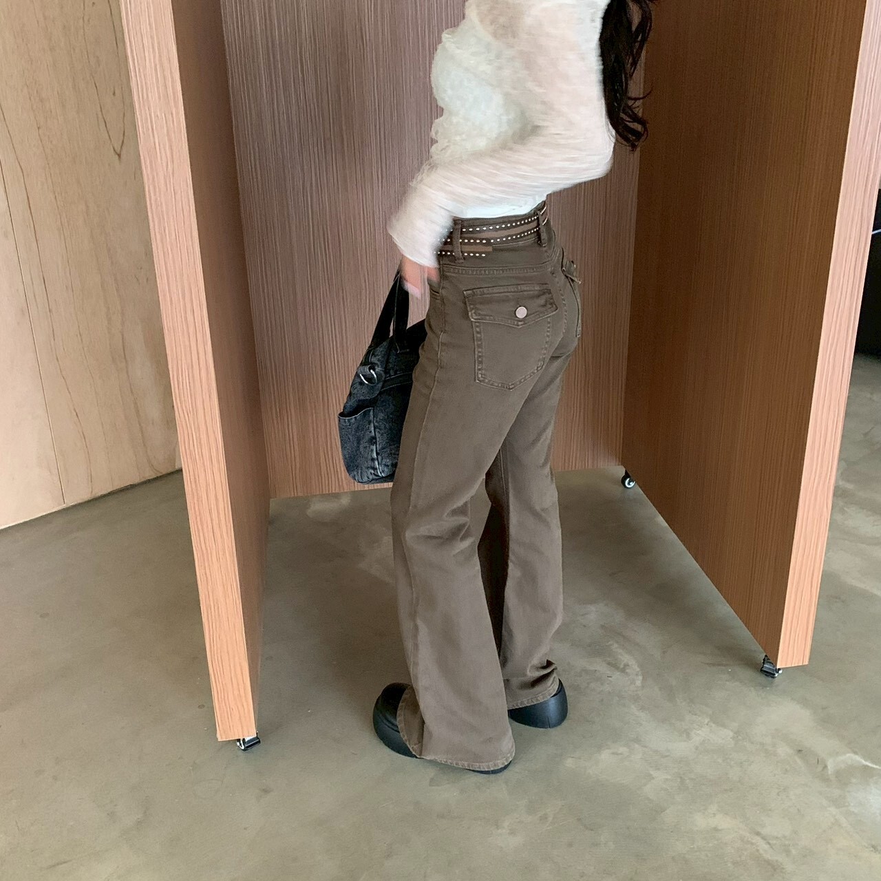 ISA_藏不住的曲線! 瘦長直(附皮帶)喇叭褲_61063