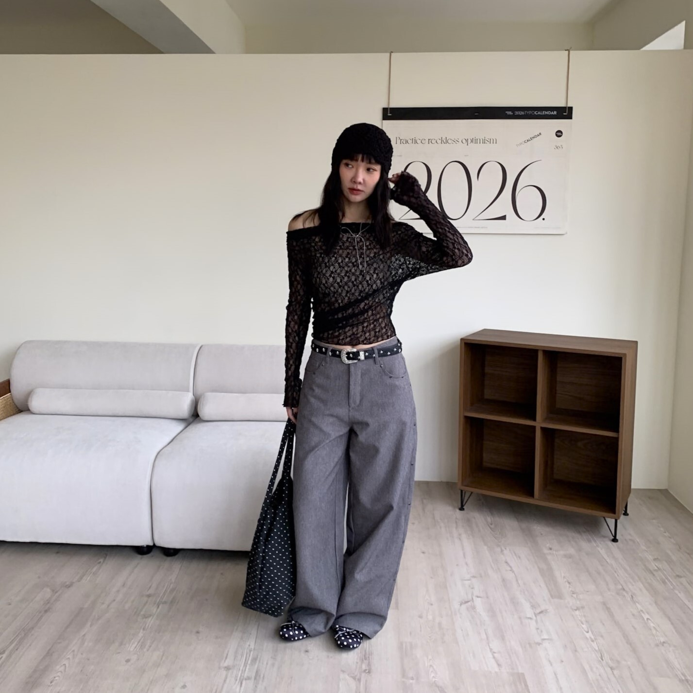 ISA_帥在側面! 時髦度上升雙側鉚釘西裝褲_62005