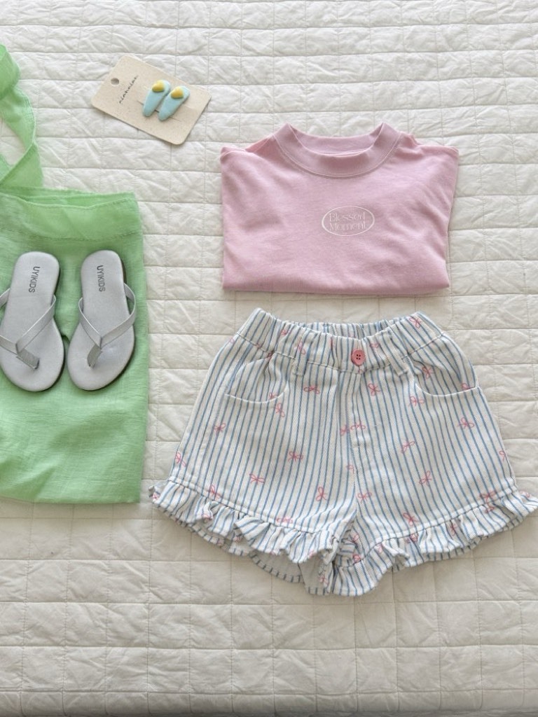 直條紋蝴蝶結短褲