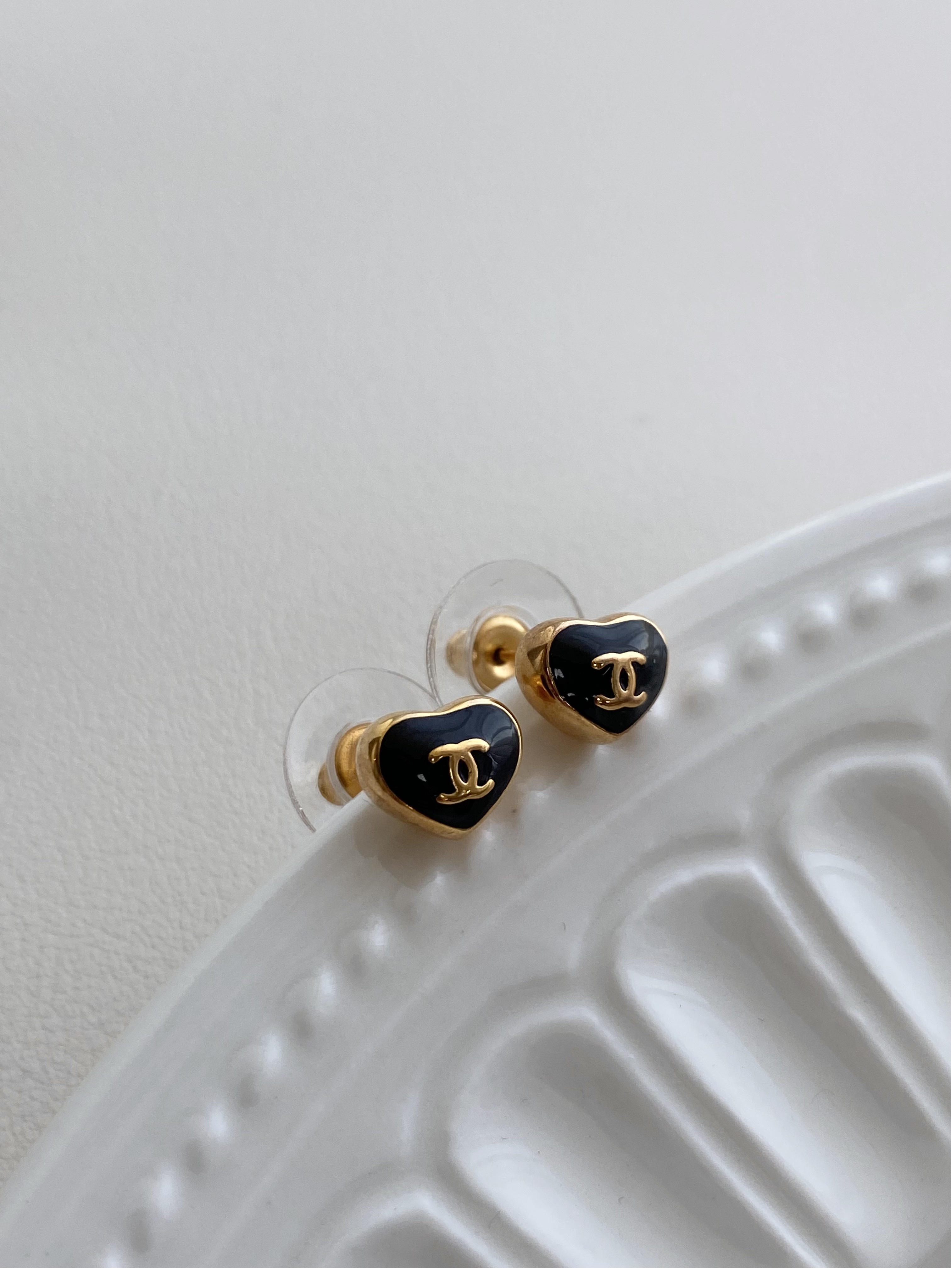 金邊雙C愛心耳針