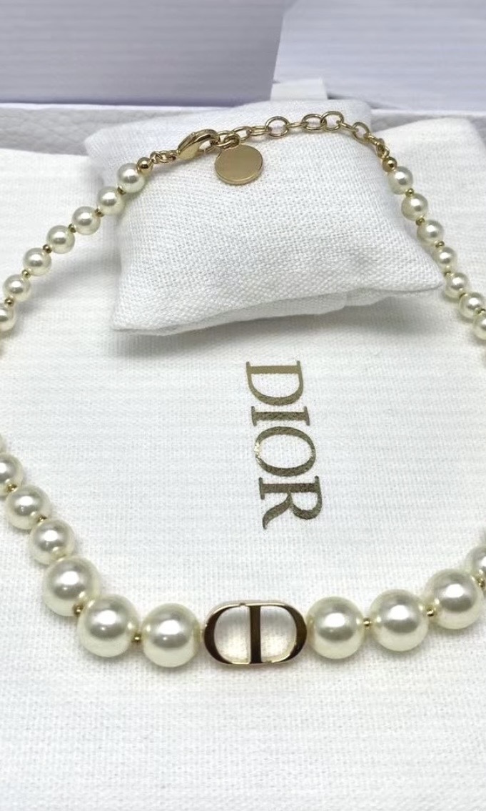 Dior 30 Montaigne 短頸鏈 金色飾面+珍珠