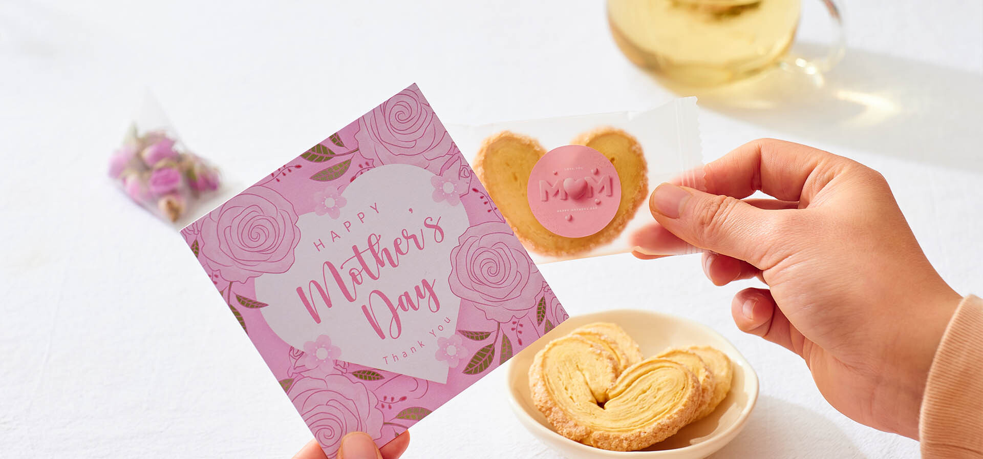 B2B商務送禮方案-禮盒內附感謝卡及企業客製化訊息