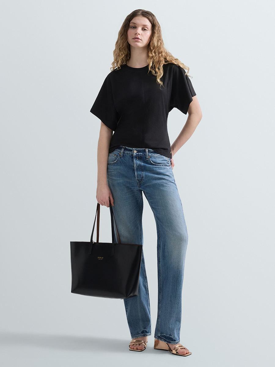 黑色五分袖修身T-shirt