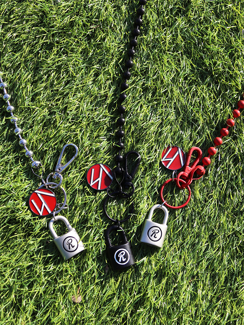 LESS - LS LOGO Wallet Chain 2