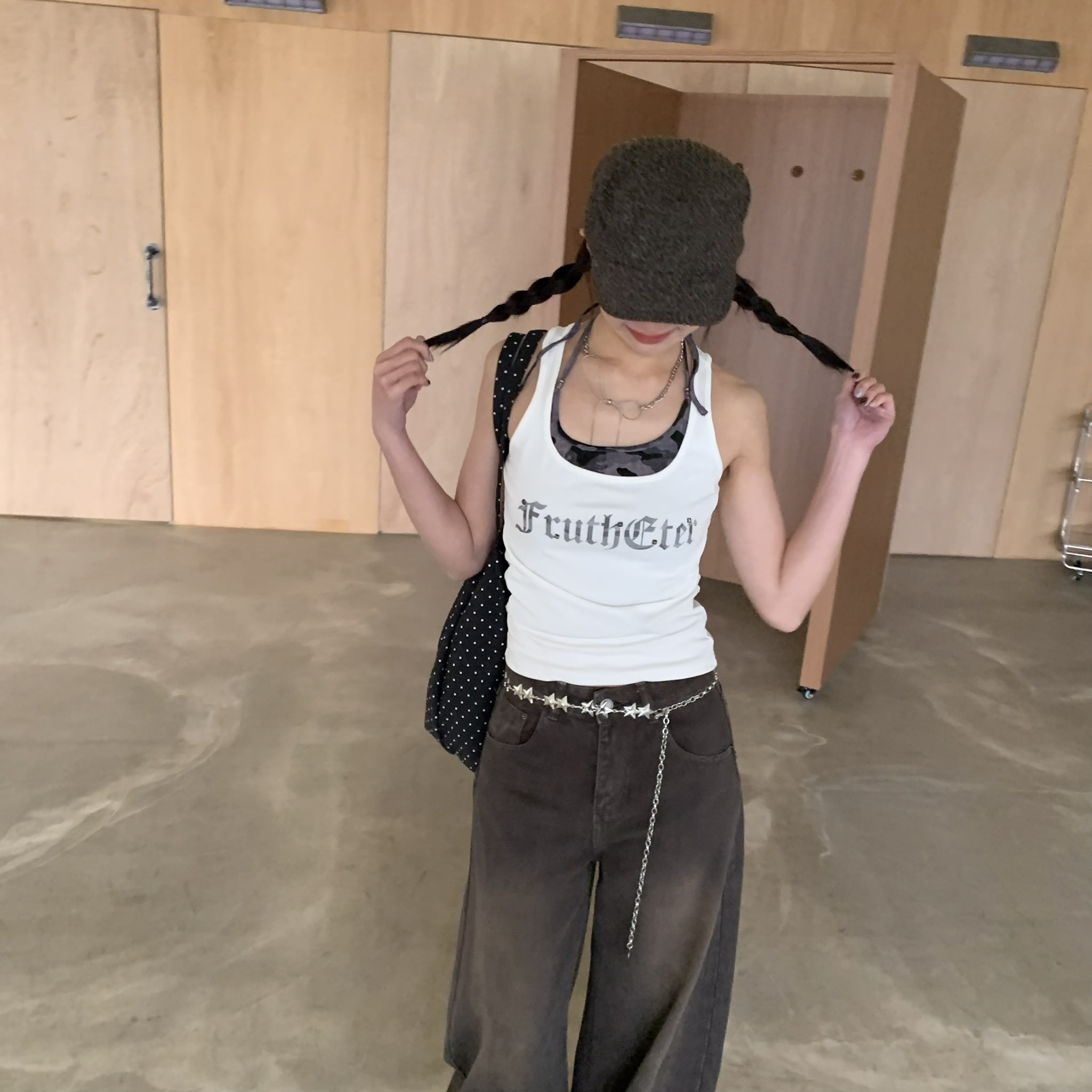 ISA_迷人反派 鉚釘假二件迷彩繞脖綁帶背心_63007