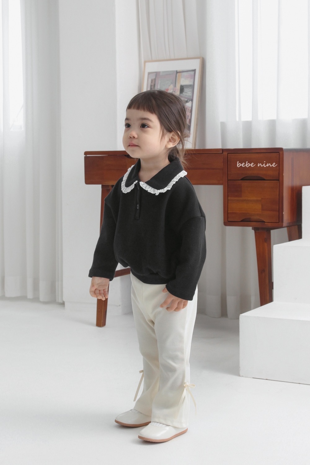 Bebe nine 荷葉滾邊領大學 tee / 3色