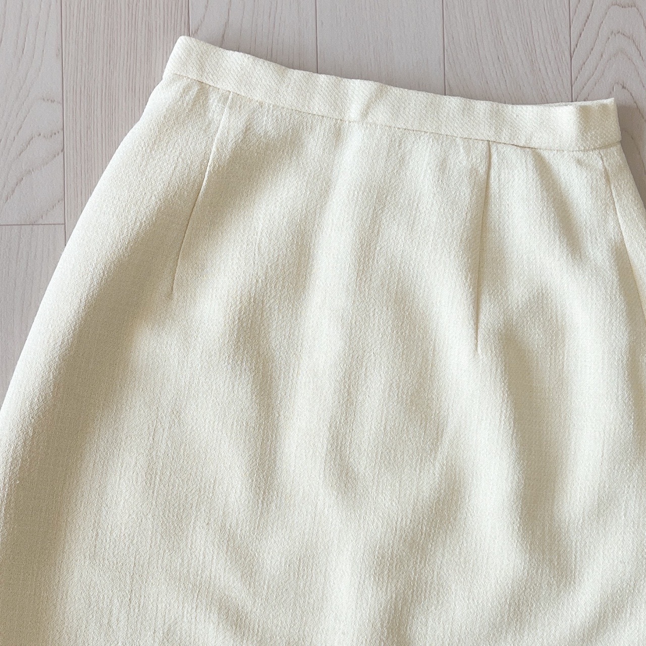 米白色古著短裙