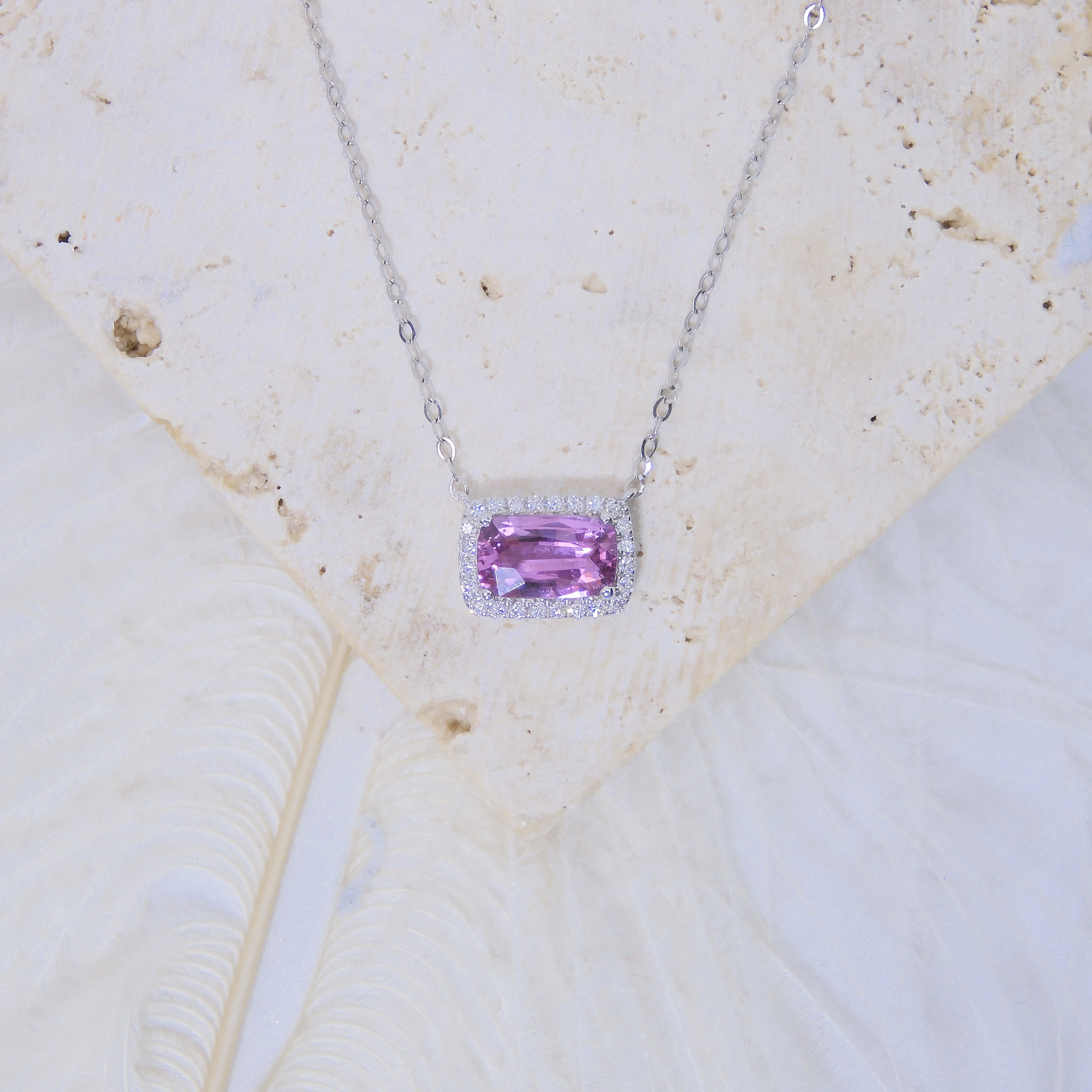 18K金 1.05ct 粉紅藍寶石項鏈 (配證書)