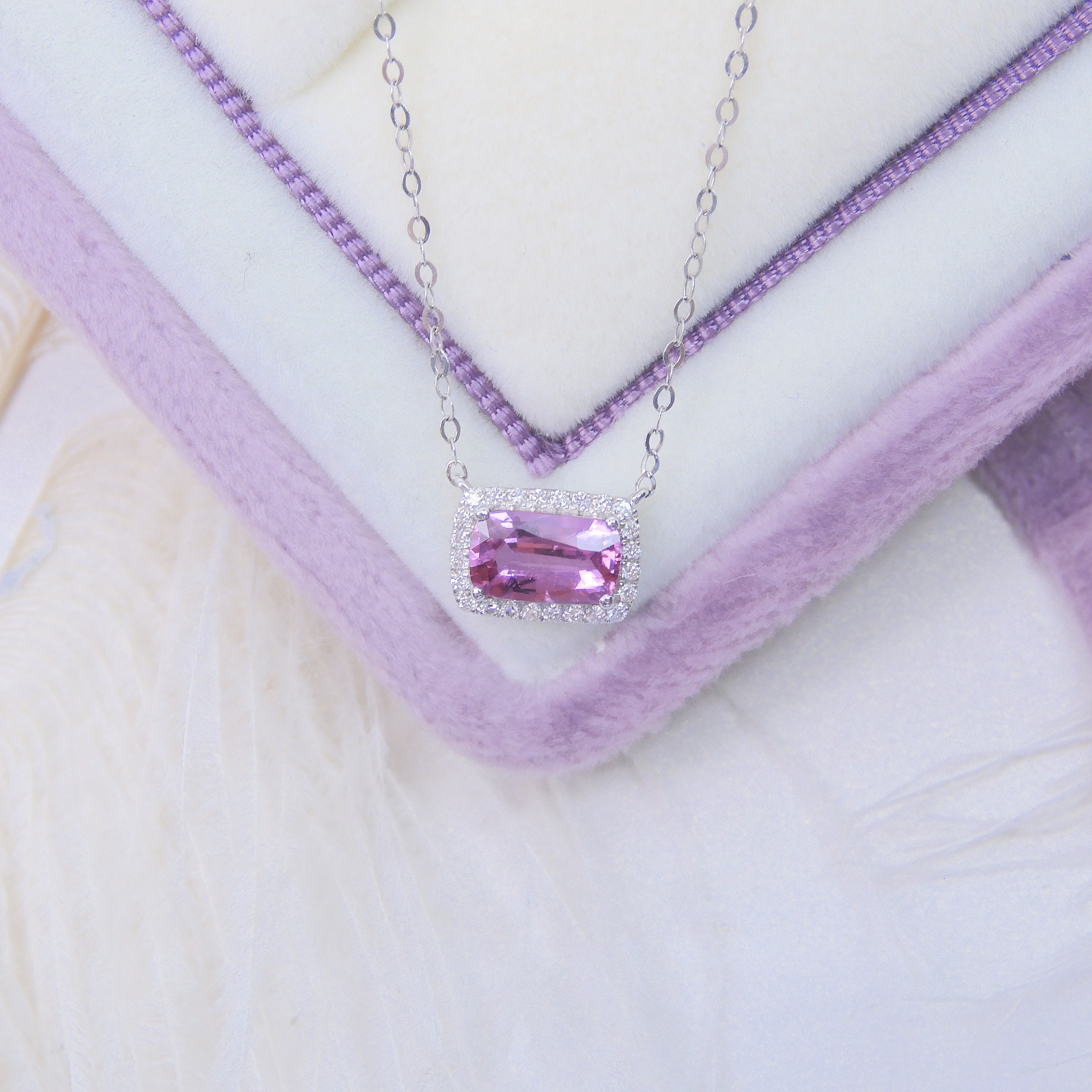 18K金 1.05ct 粉紅藍寶石項鏈 (配證書)