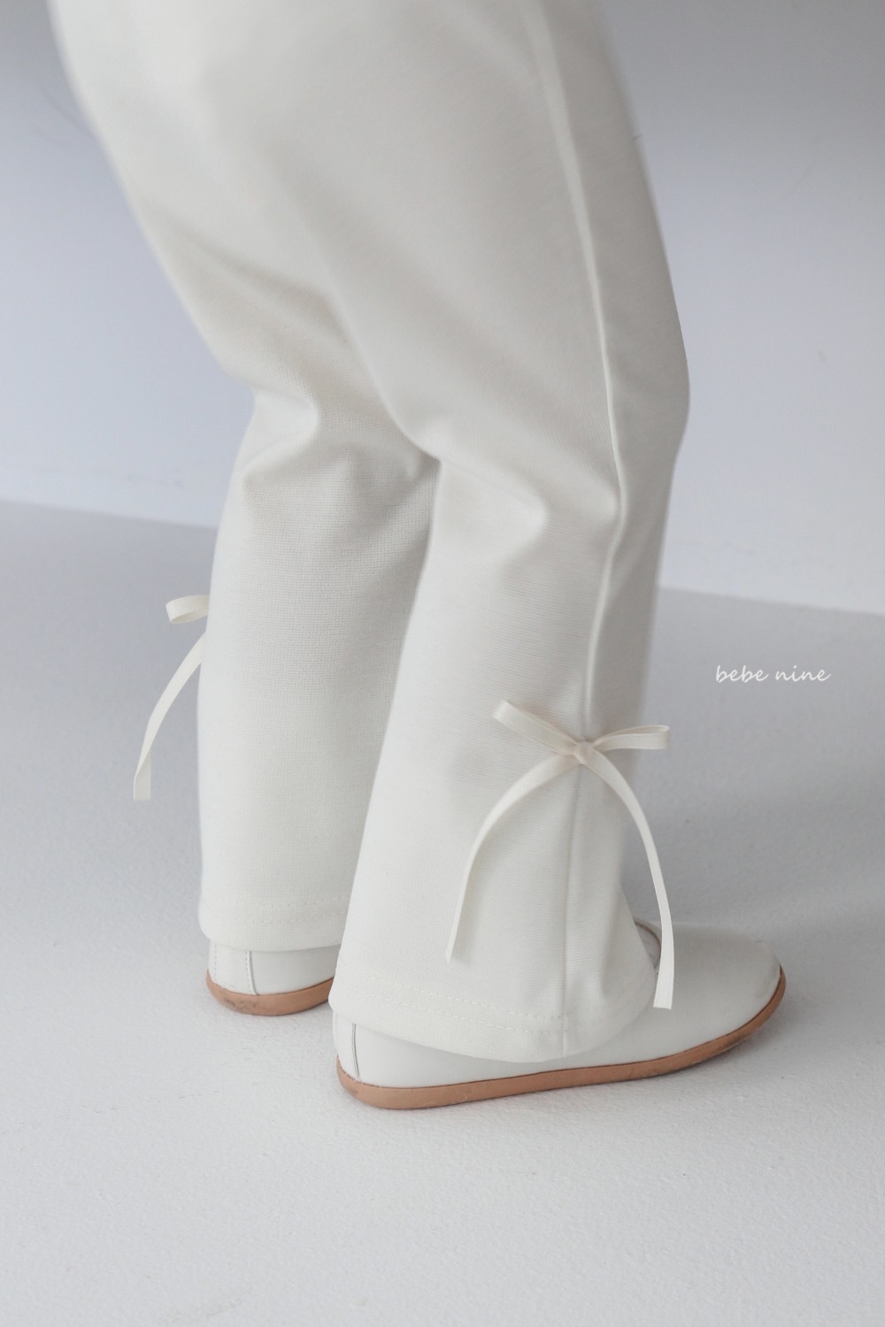 Bebe nine 純色蝴蝶結喇叭褲 / 2色