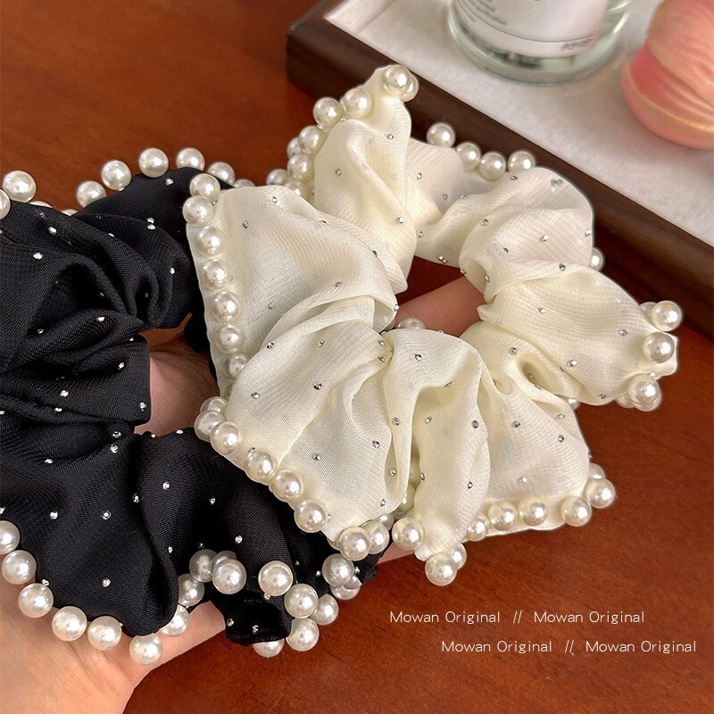 [2 FOR RM10] Audrey-Style Baby’s Breath Pearl Scrunchies