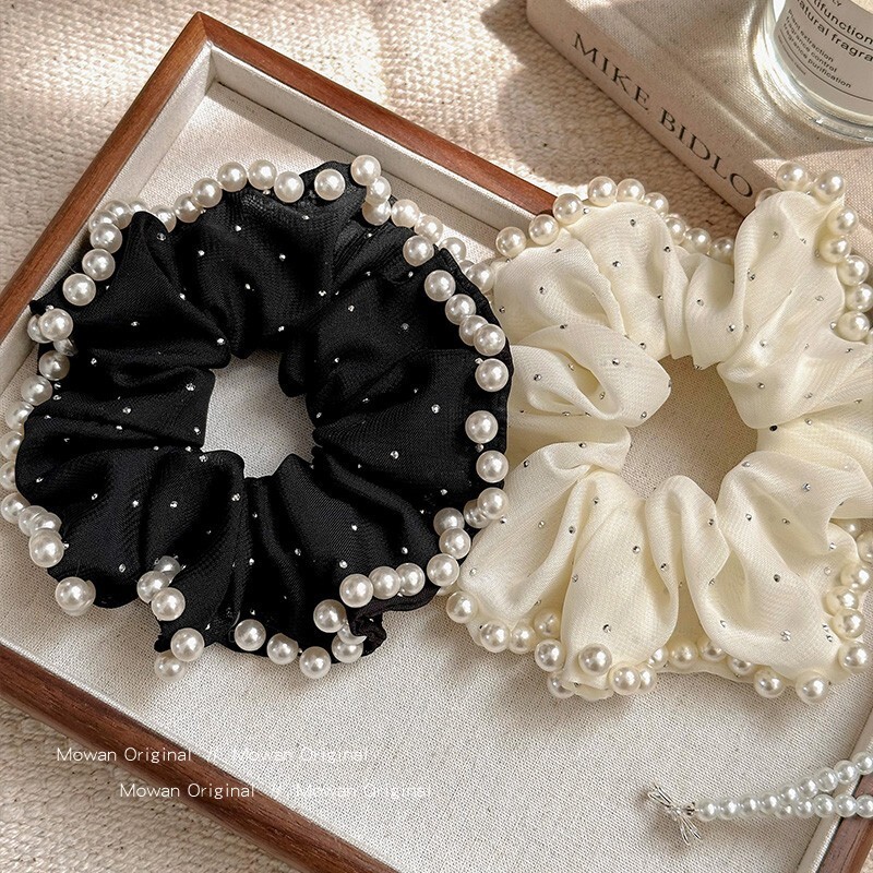 [2 FOR RM10] Audrey-Style Baby’s Breath Pearl Scrunchies