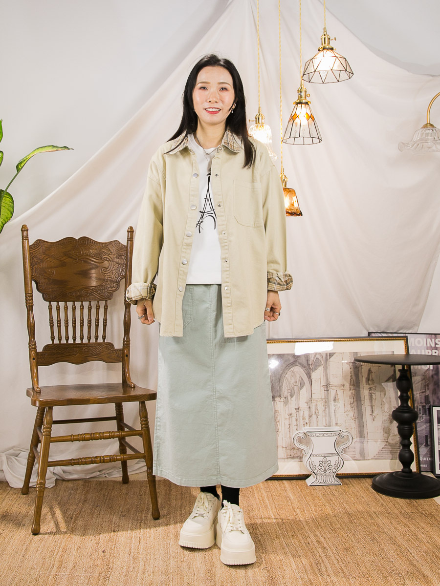 全開胸啪鈕．內幅 反領位格仔．扯布料TOP