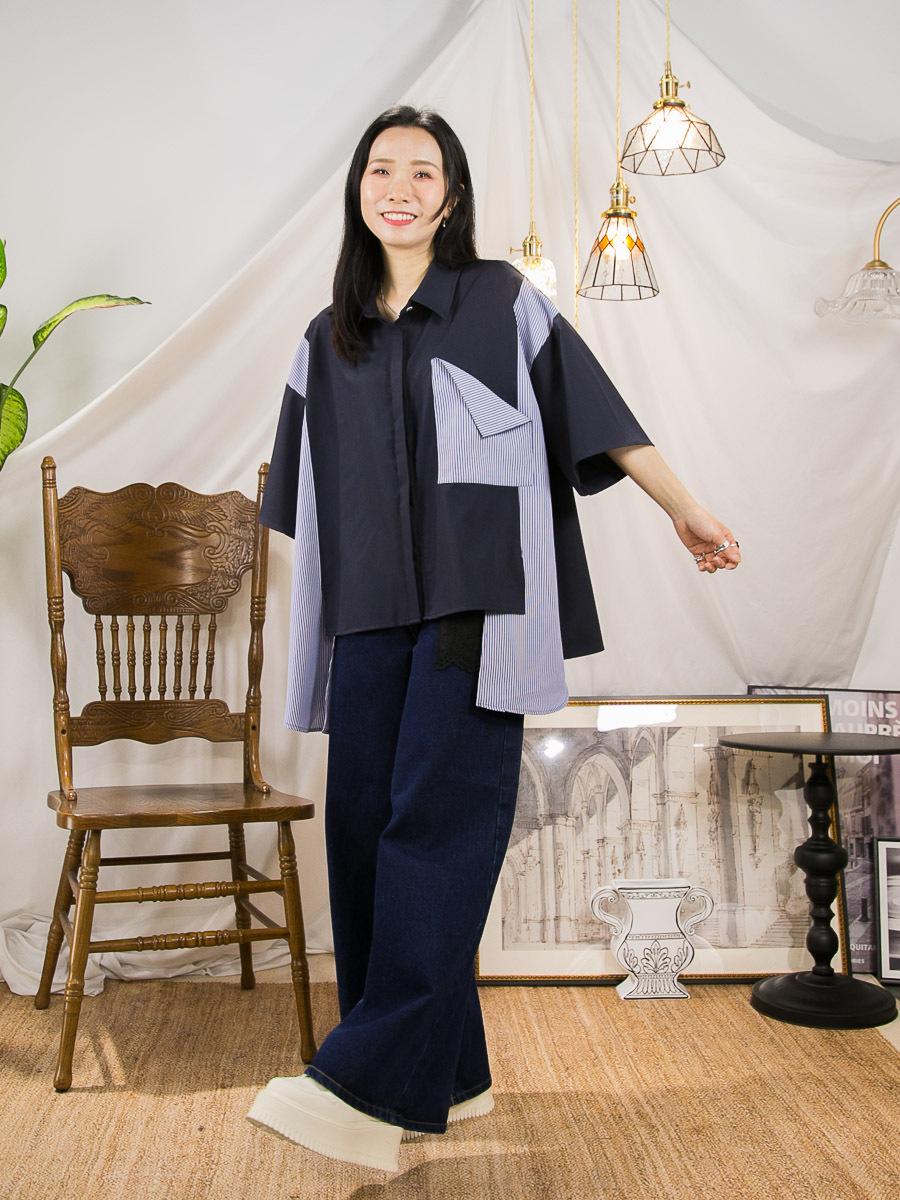 全開胸扣鈕．袋位 兩旁直紋．滑滑料TOP