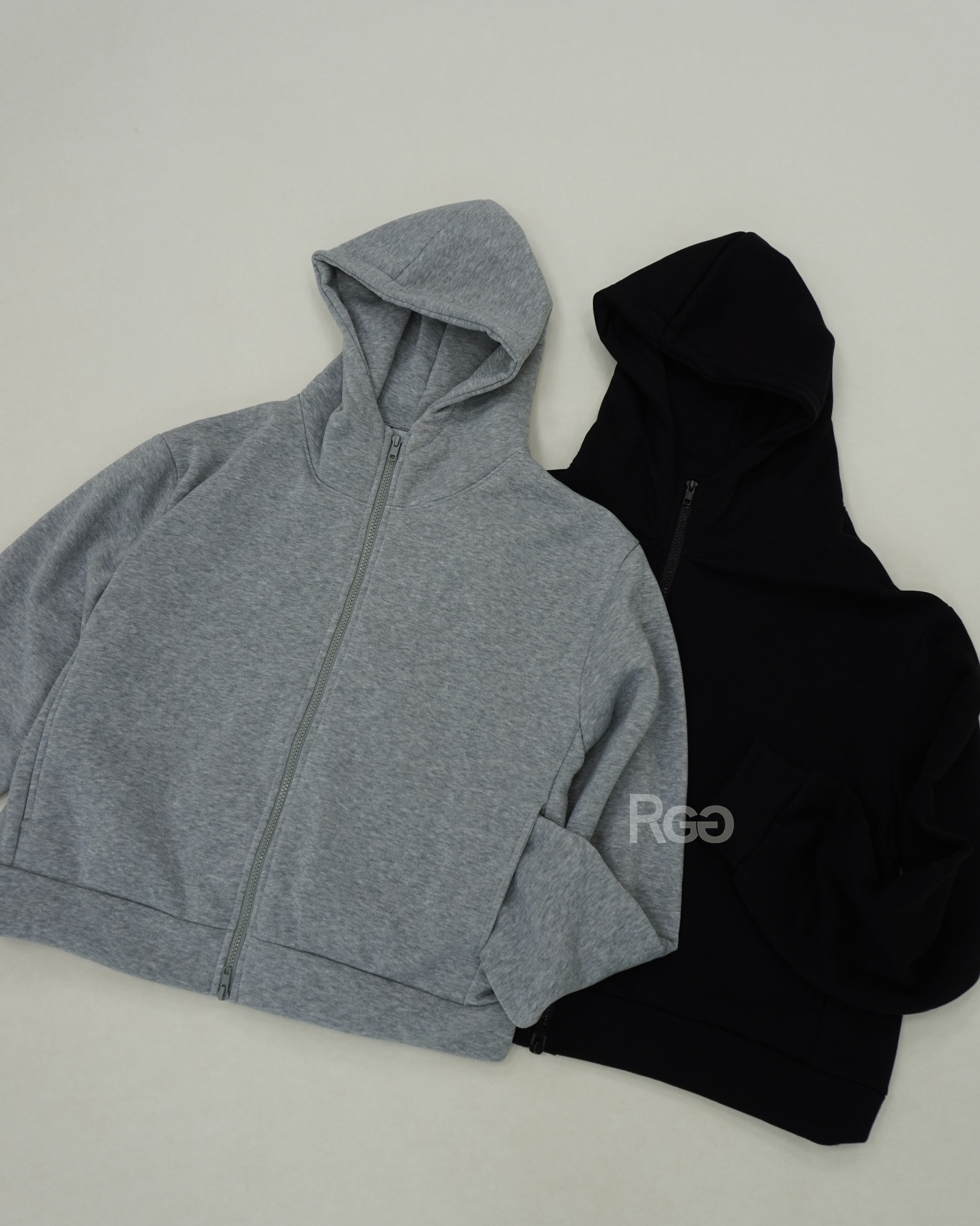 #11345 立領雙拉鍊連帽外套 室內平拍