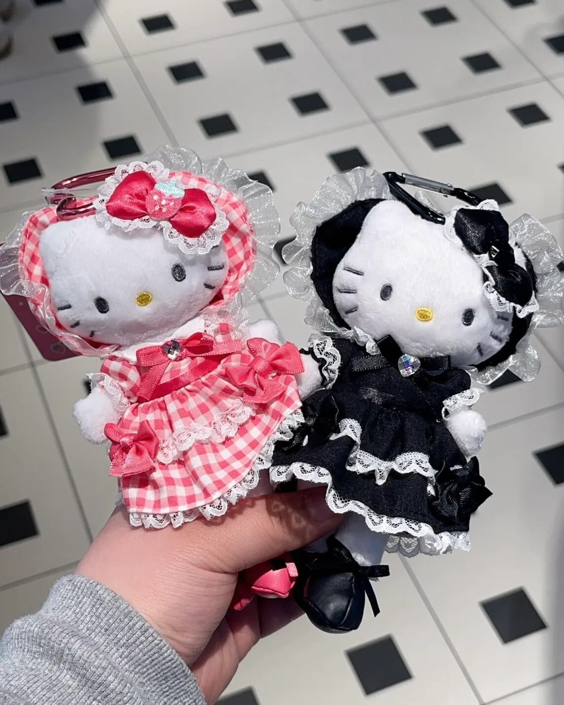 【逢甲 FUZZY】Hello Kitty 長腿 蘿莉風 小香風 貴婦 三麗鷗