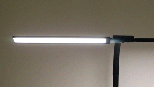 光之塔支援10段無極調光與色溫調節