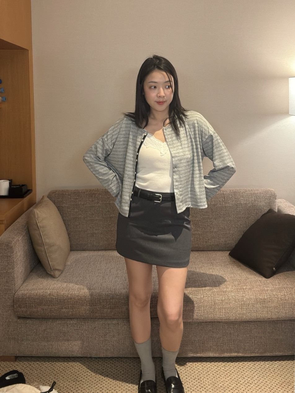 L24 超舒服條紋休閒上衣(灰/白)