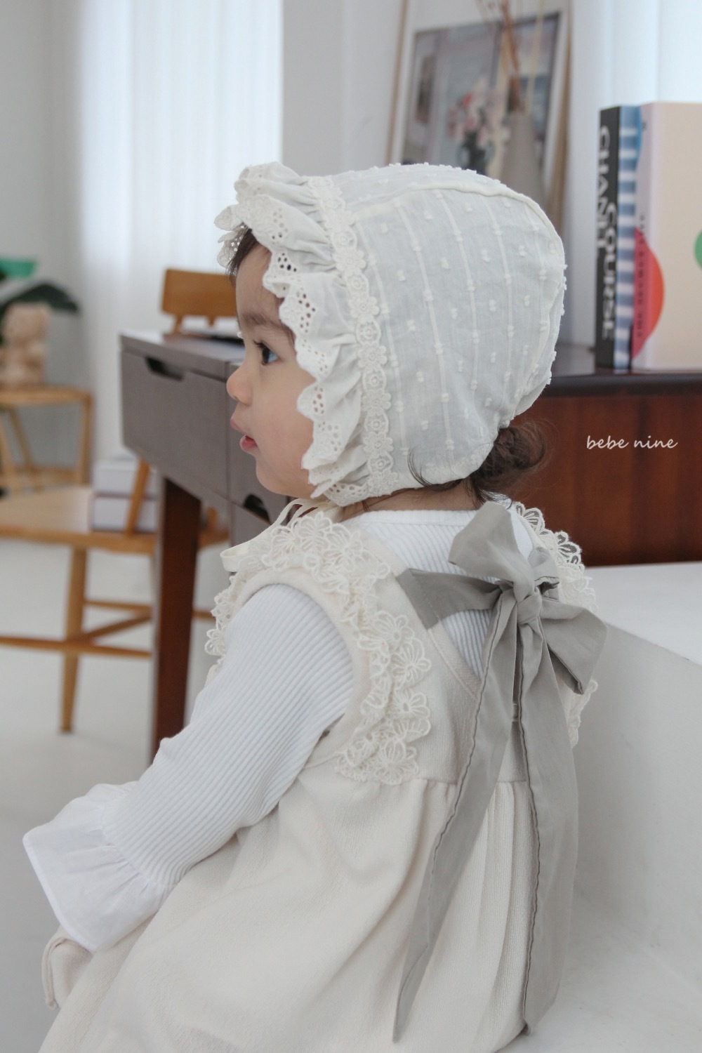 Bebe nine 蕾絲綁帶帽