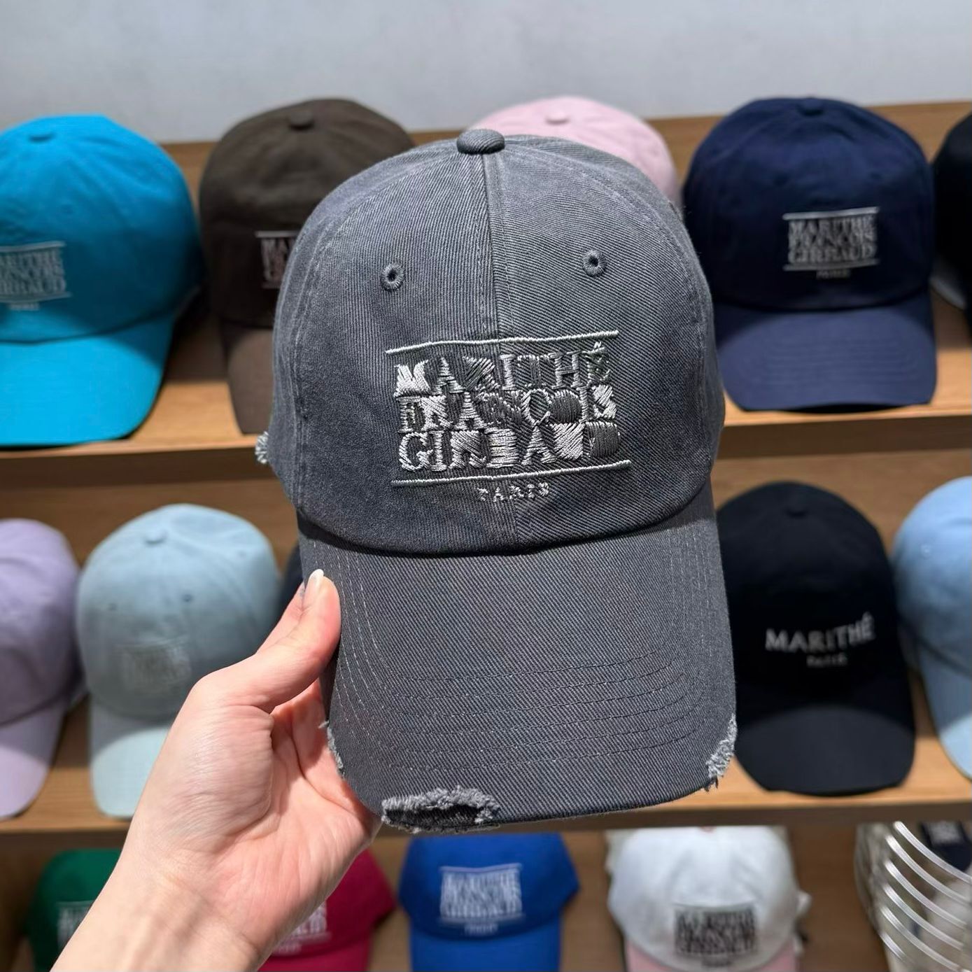 【MFG】DRAWING CLASSIC LOGO DAMAGED COVERED CAP (G78-G79)