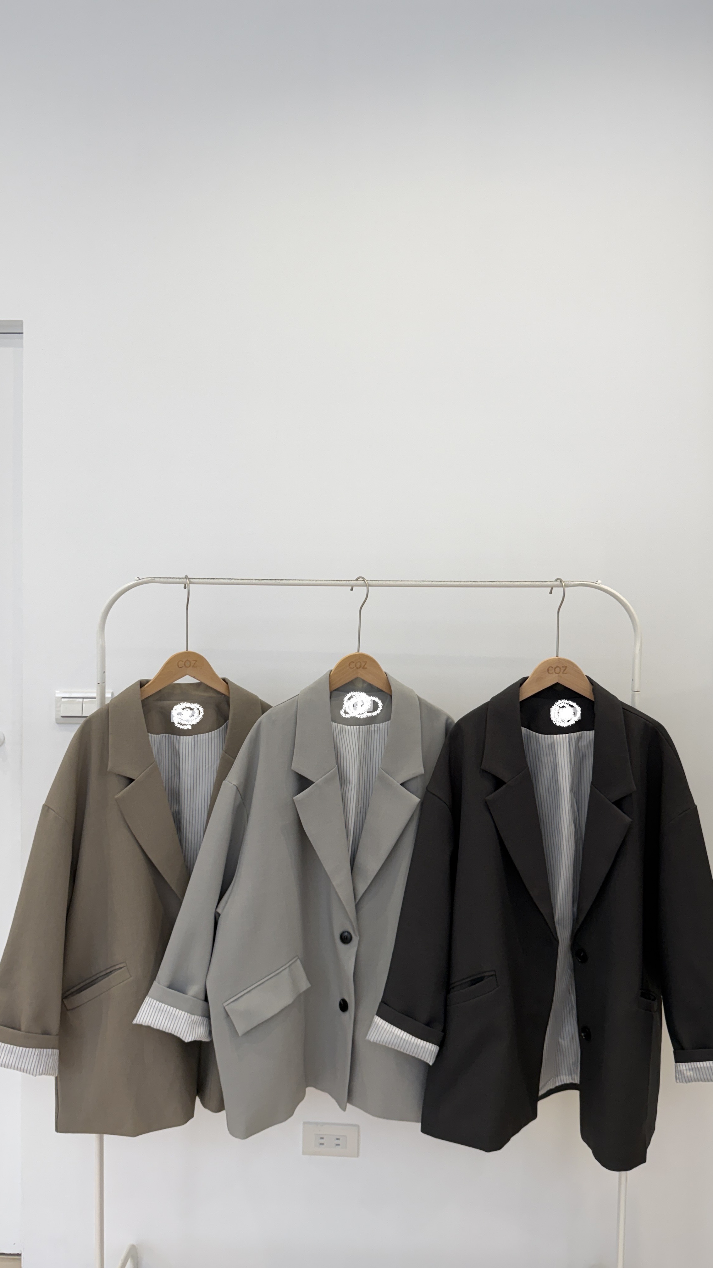 質感2.0版！漂亮西裝布的慵懶感落肩西裝外套 _858N