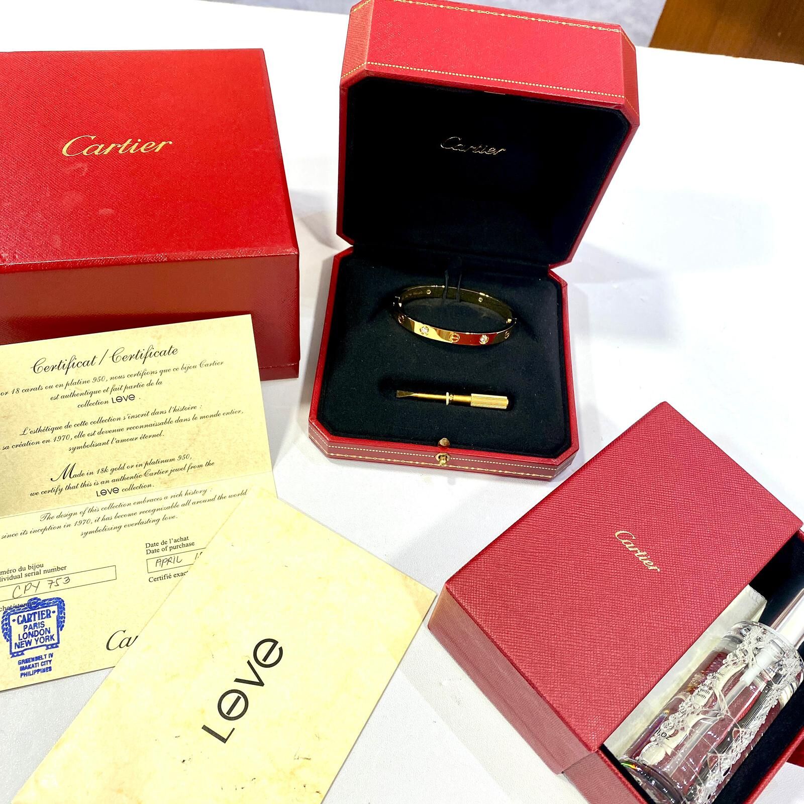 未使用品！全新Cartier Love Bracelet Gold DiIamond 卡地亞手鐲4鑽石,750/18K黃金, #BRAND NEW#香榭站正品