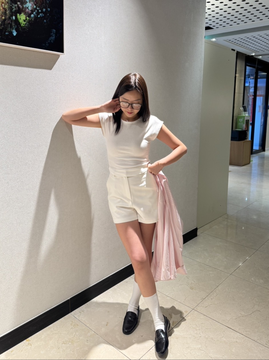 L17 簡約短褲S/M(黑/白)